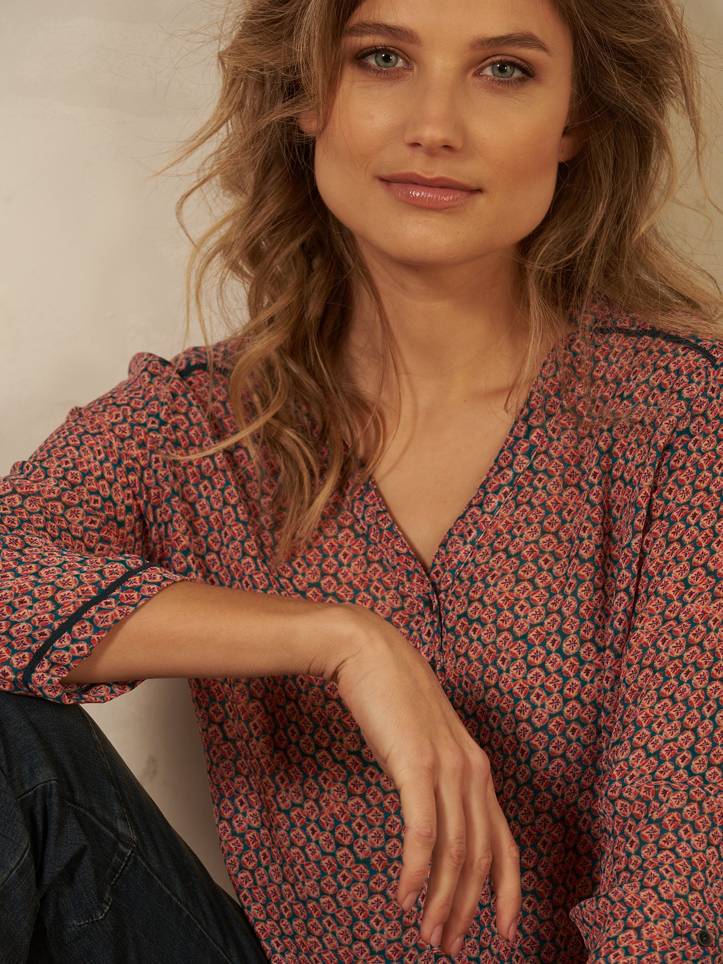Bluse mit V-Ausschnitt