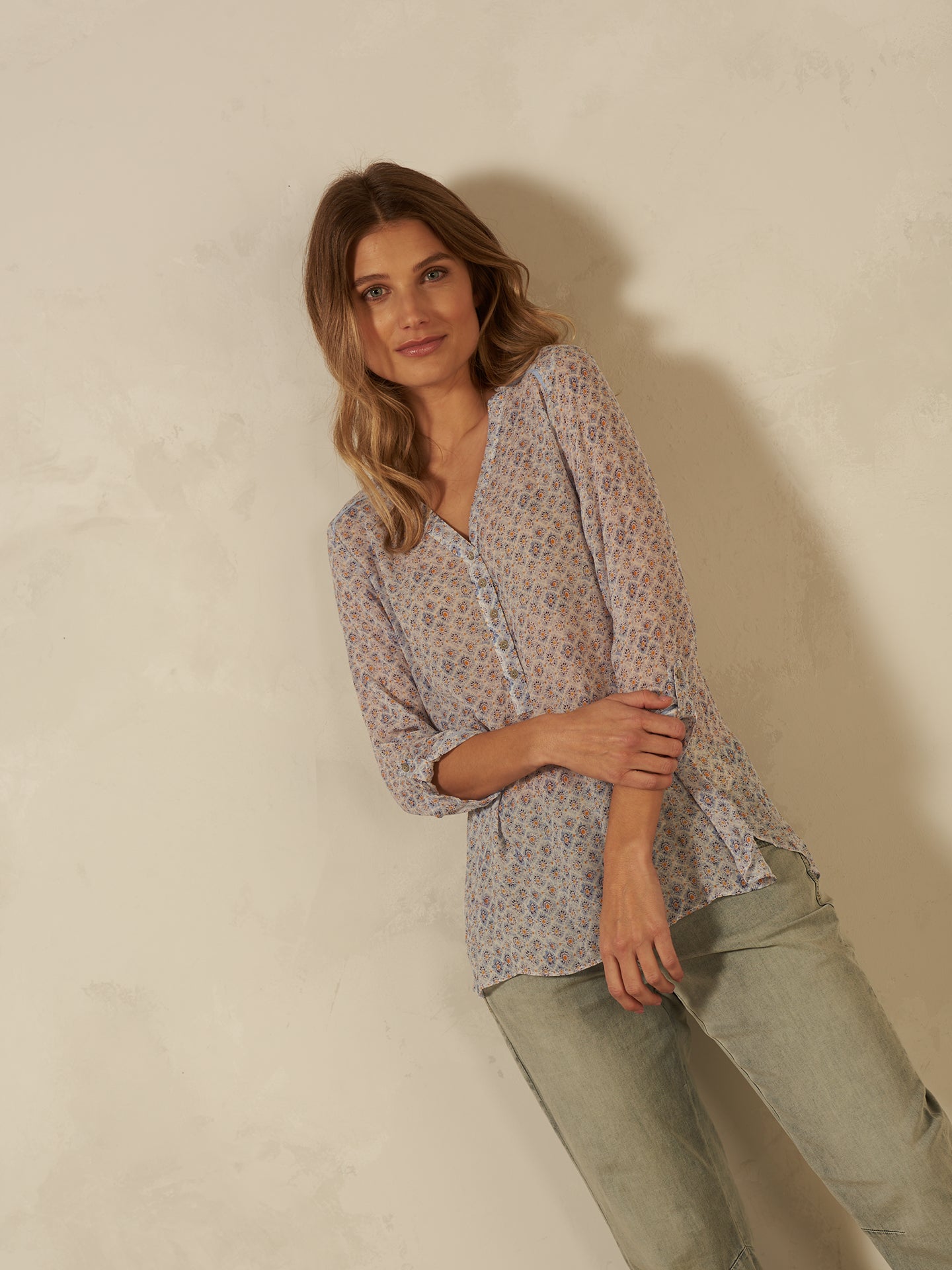 Bluse mit V-Ausschnitt