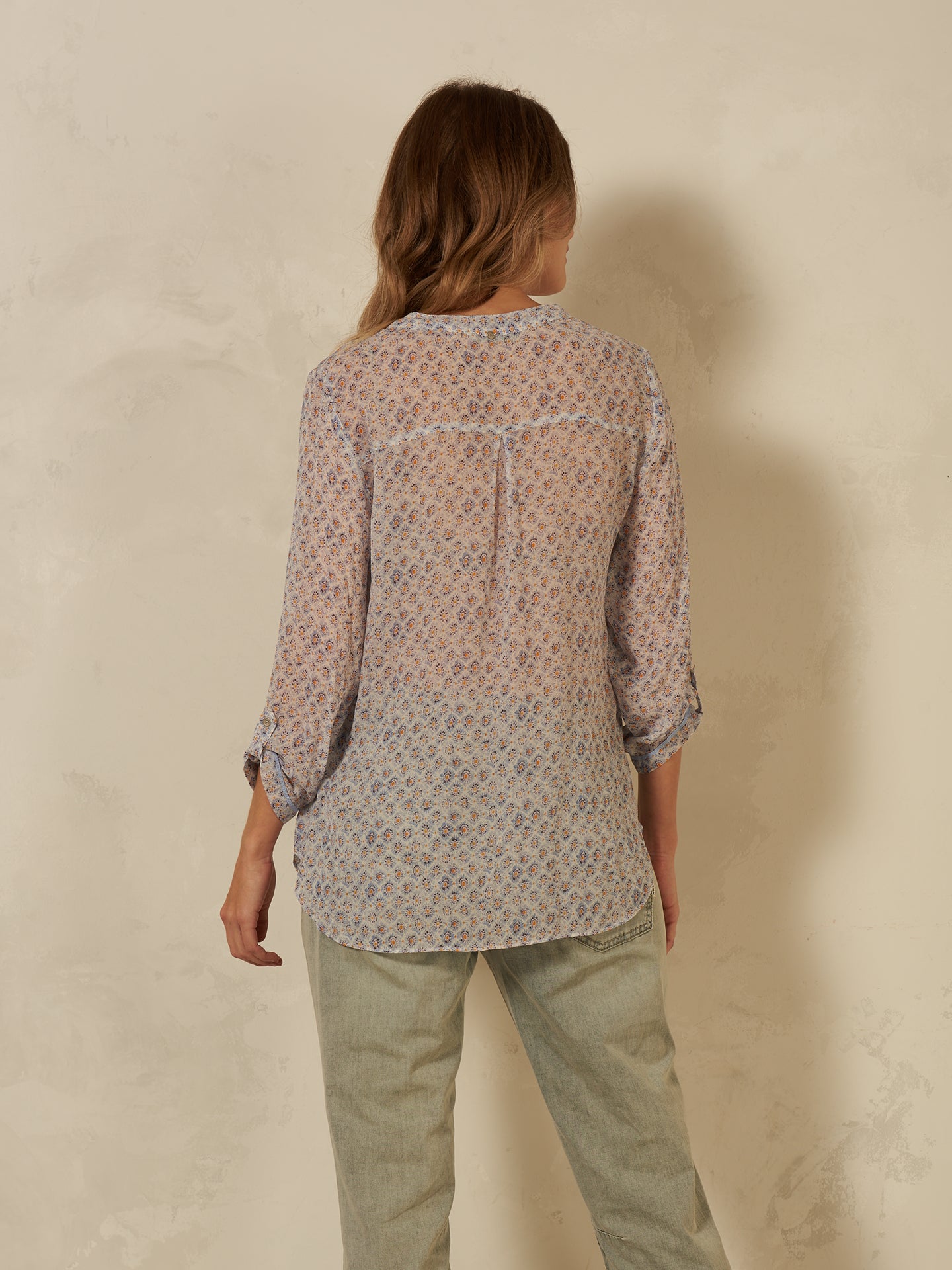 Bluse mit V-Ausschnitt