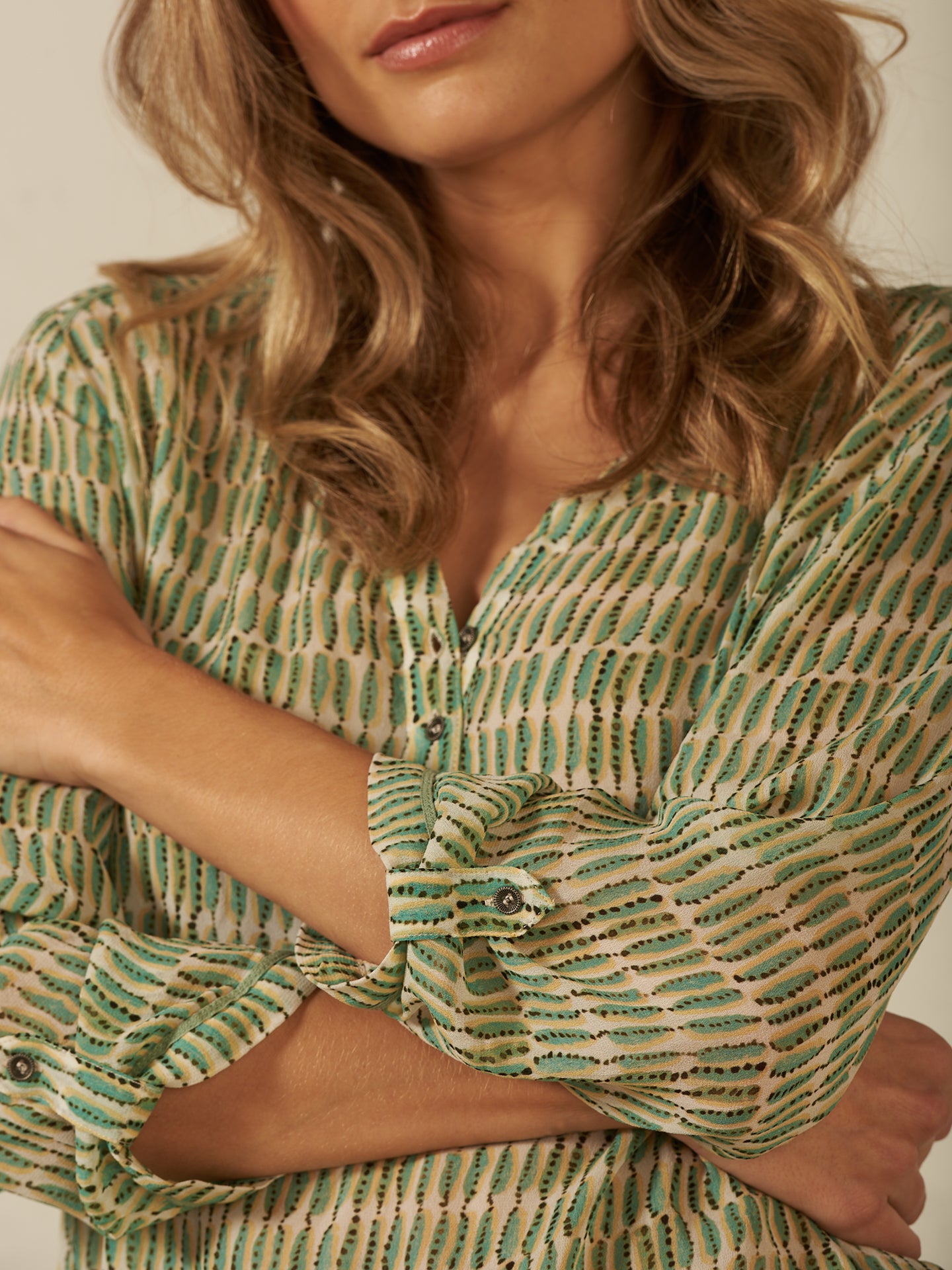 Bluse mit V-Ausschnitt