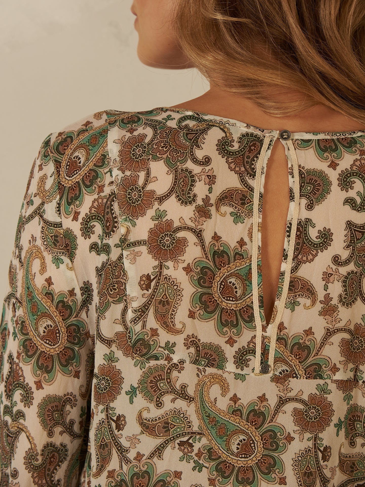 Bluse mit V-Ausschnitt