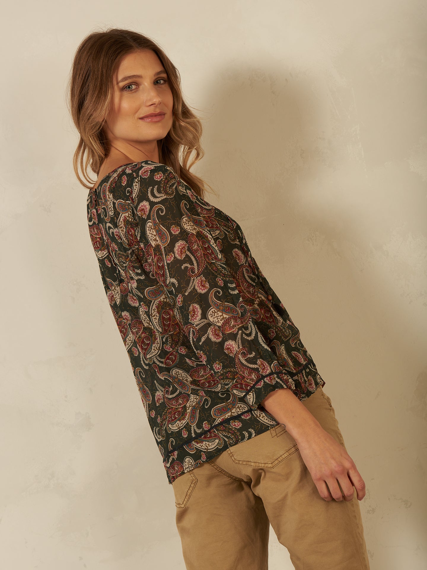 Bluse mit V-Ausschnitt
