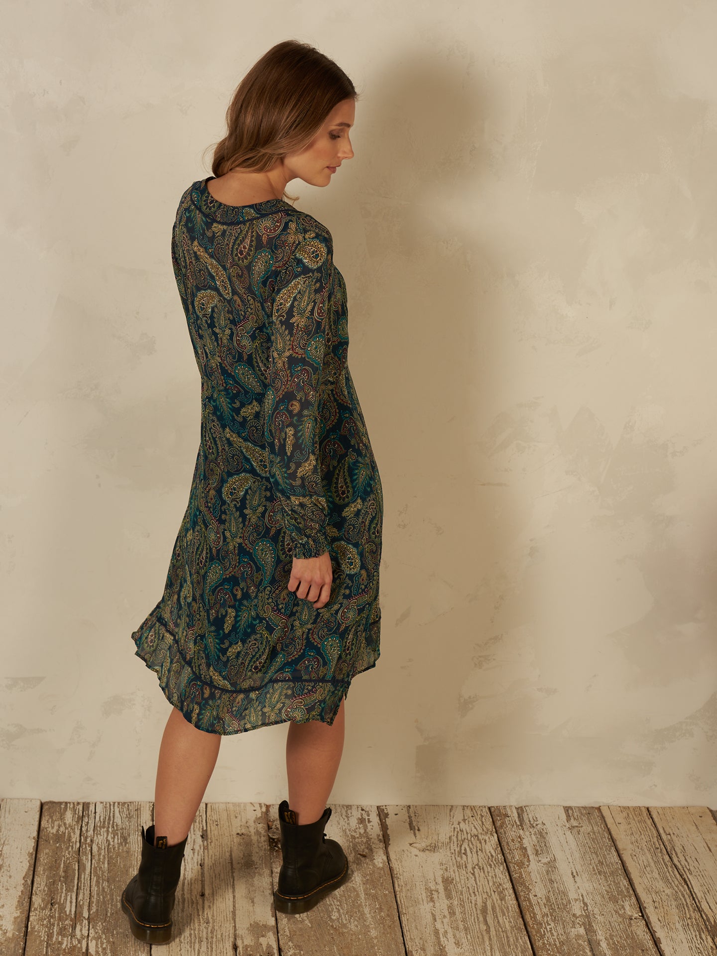 Kleid mit Volant