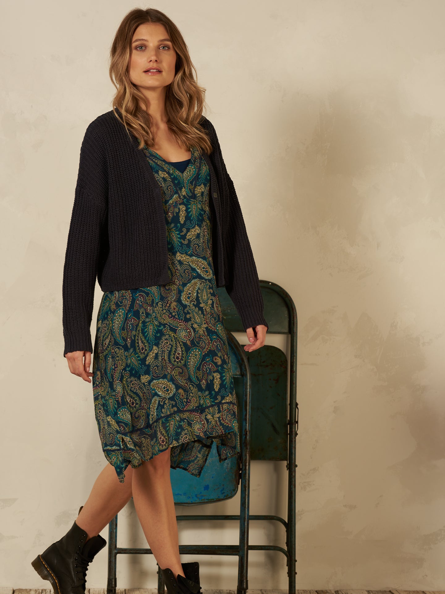 Kleid mit Volant