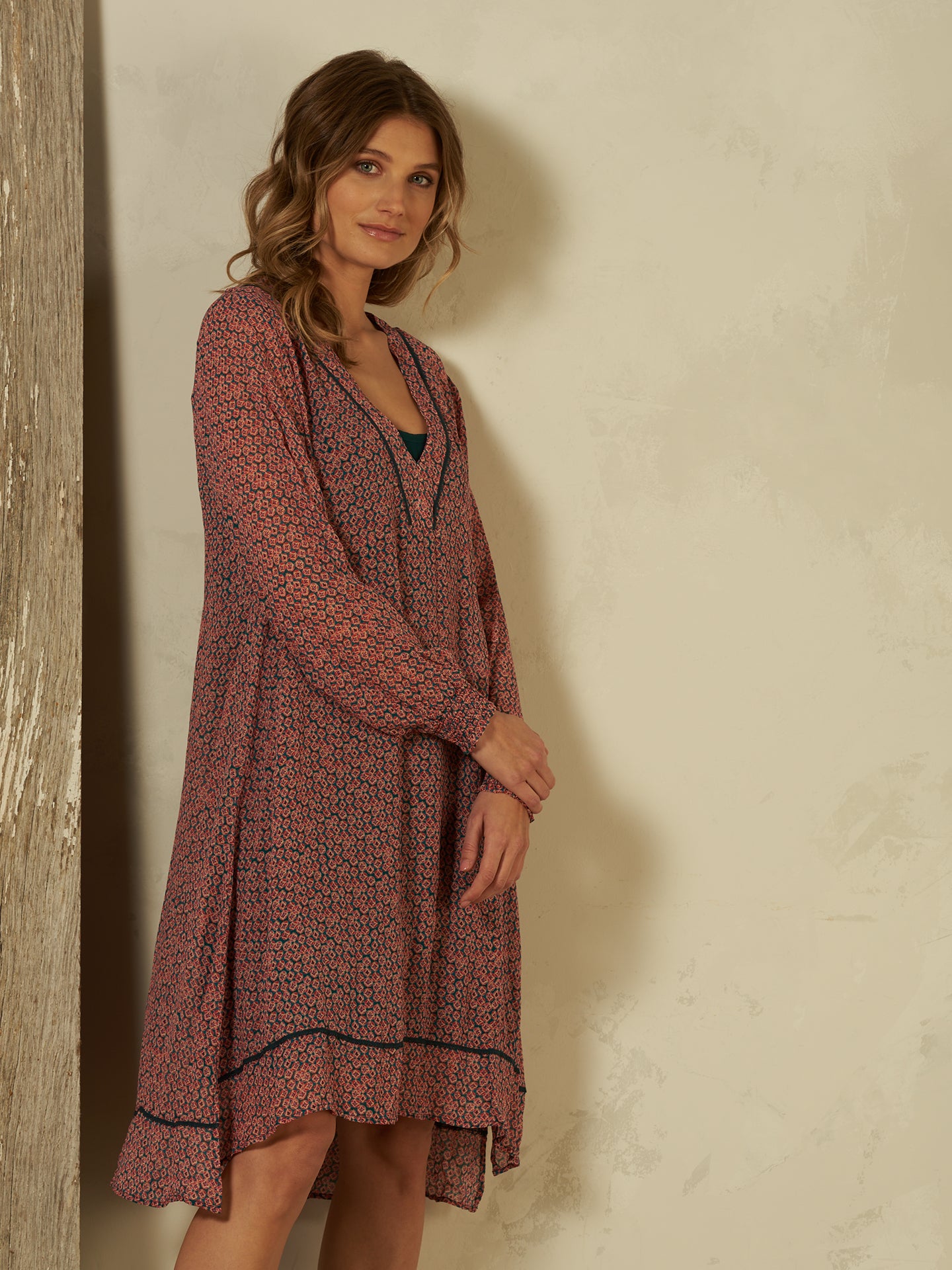 Kleid mit Volant