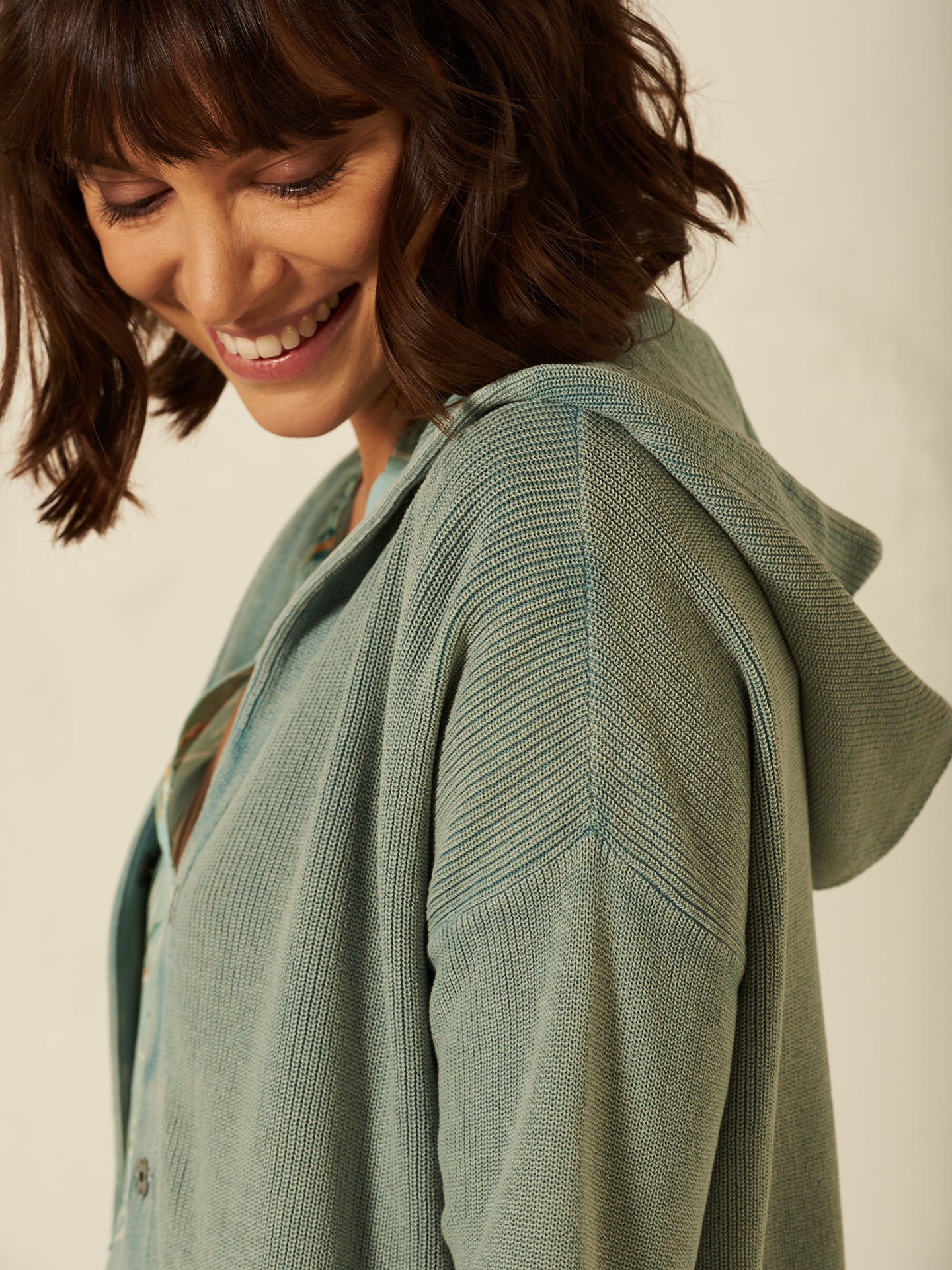 Strickjacke mit Kapuze