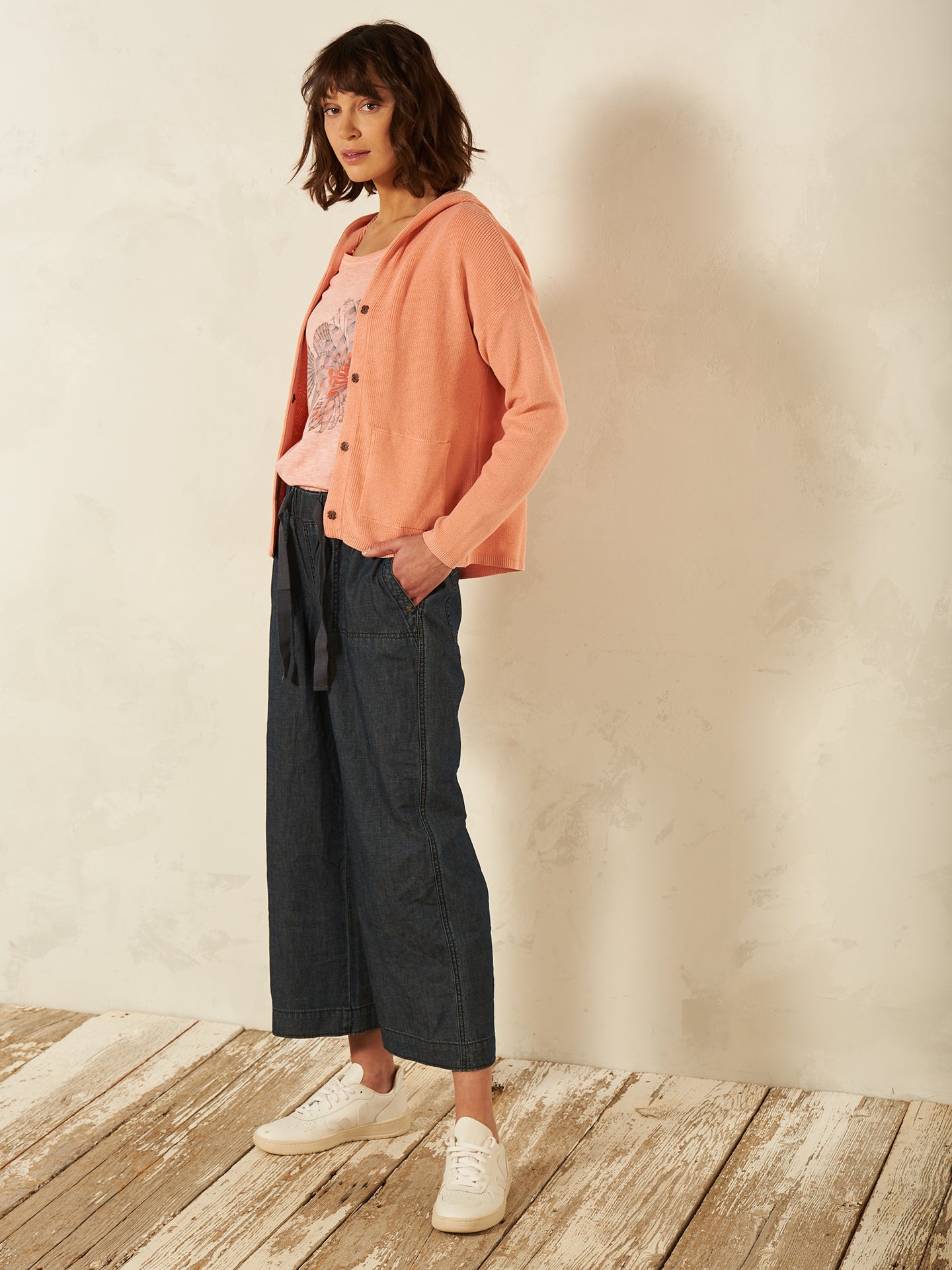 Strickjacke mit Kapuze