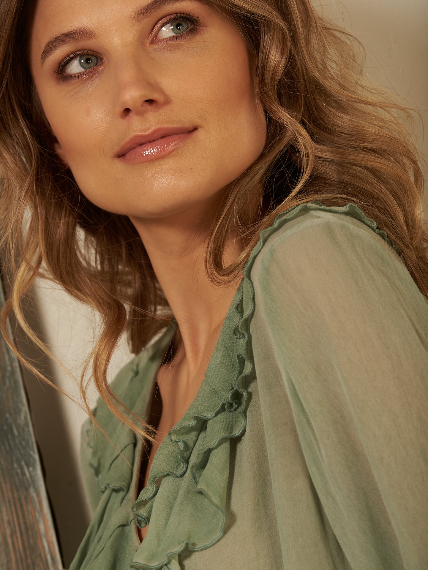 blouse avec détails à volants