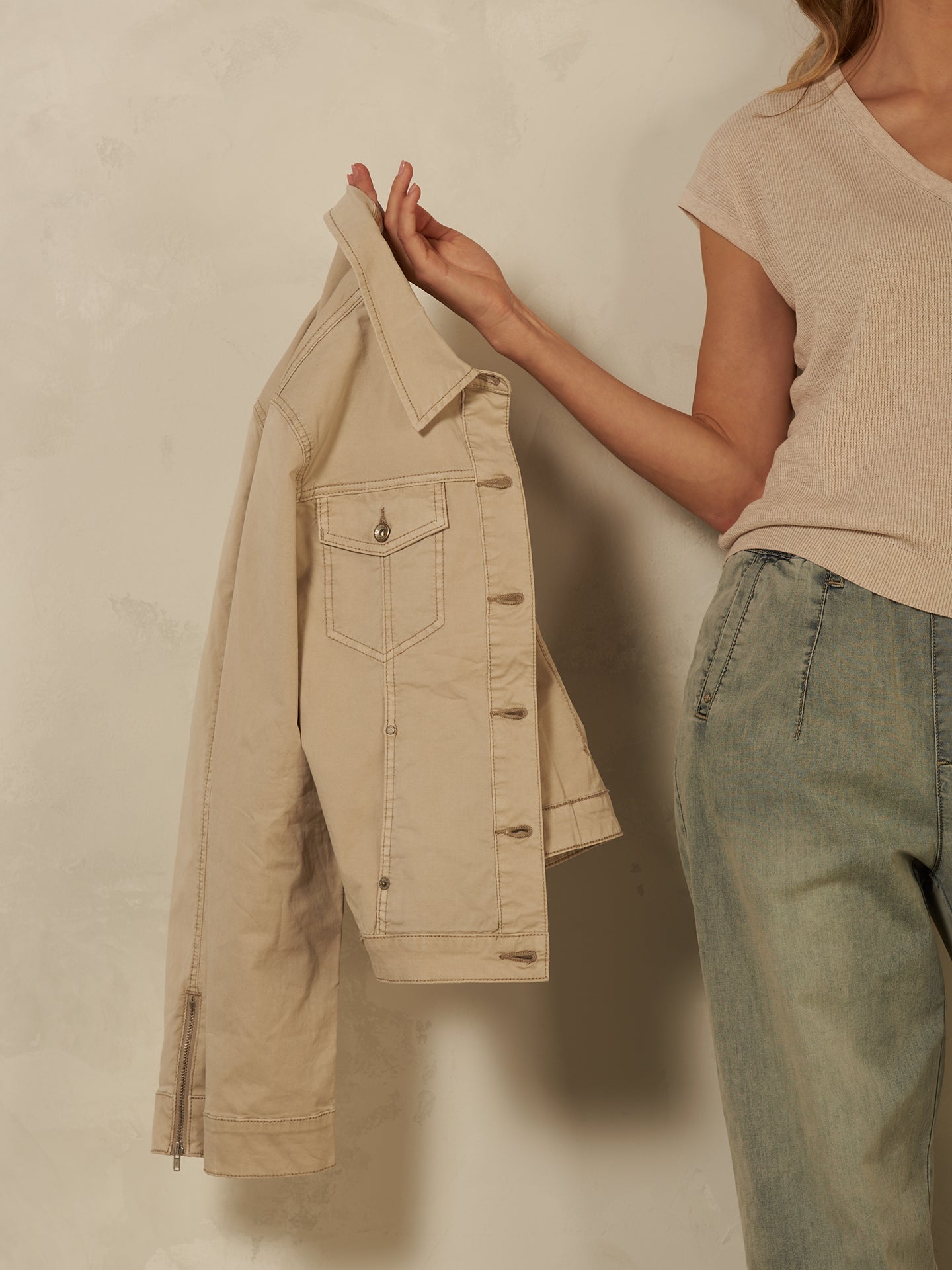Jacke mit Kopfverschluss