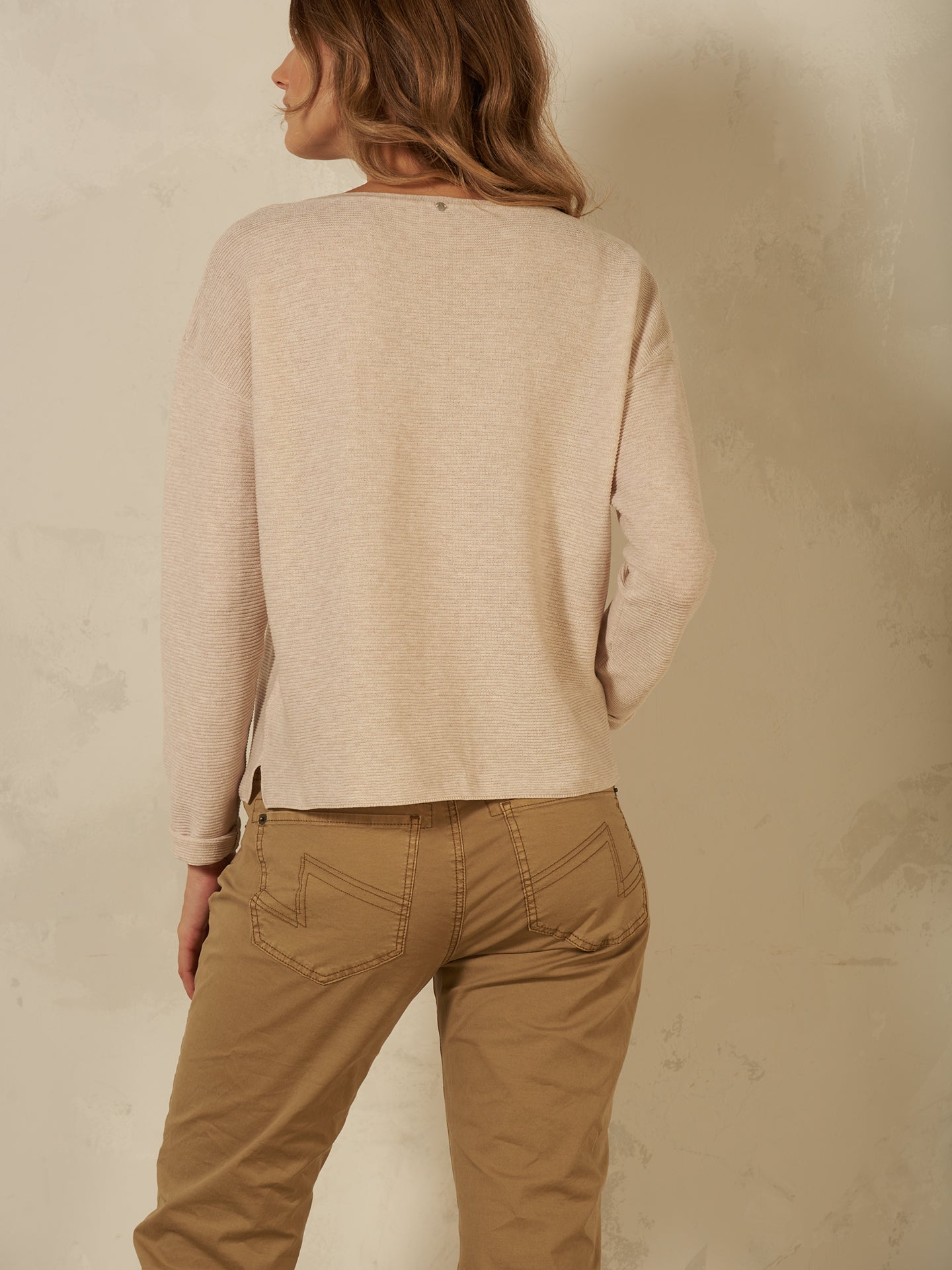 Maglione con scollo rotondo