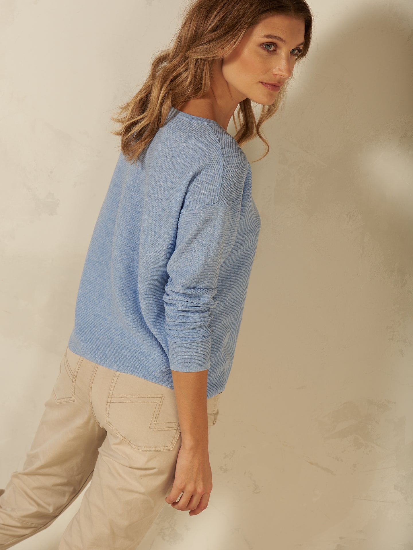 Maglione con scollo rotondo