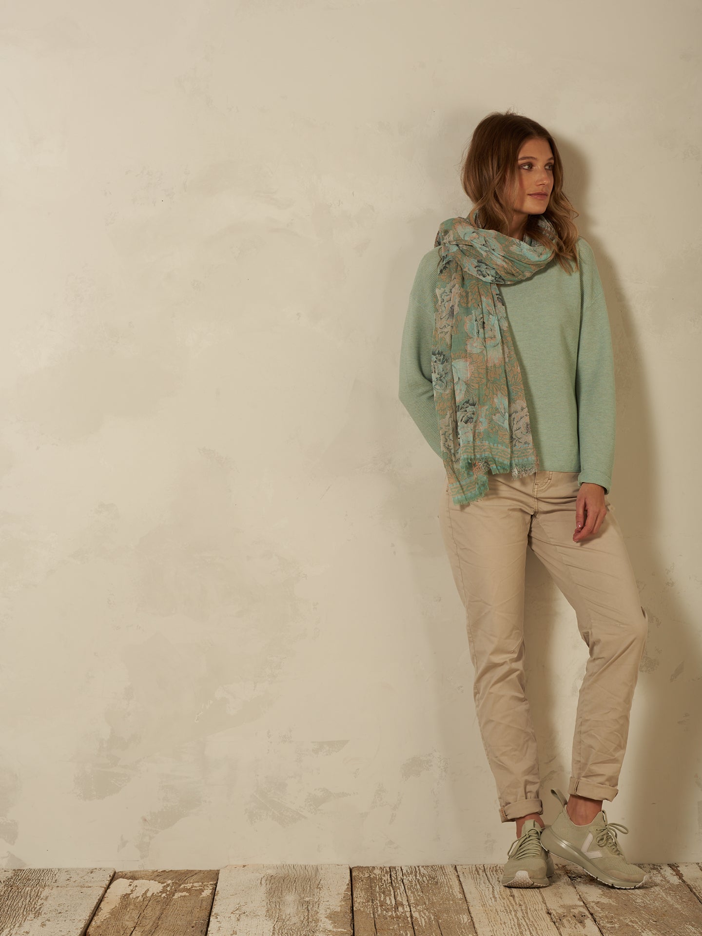 Maglione con scollo rotondo