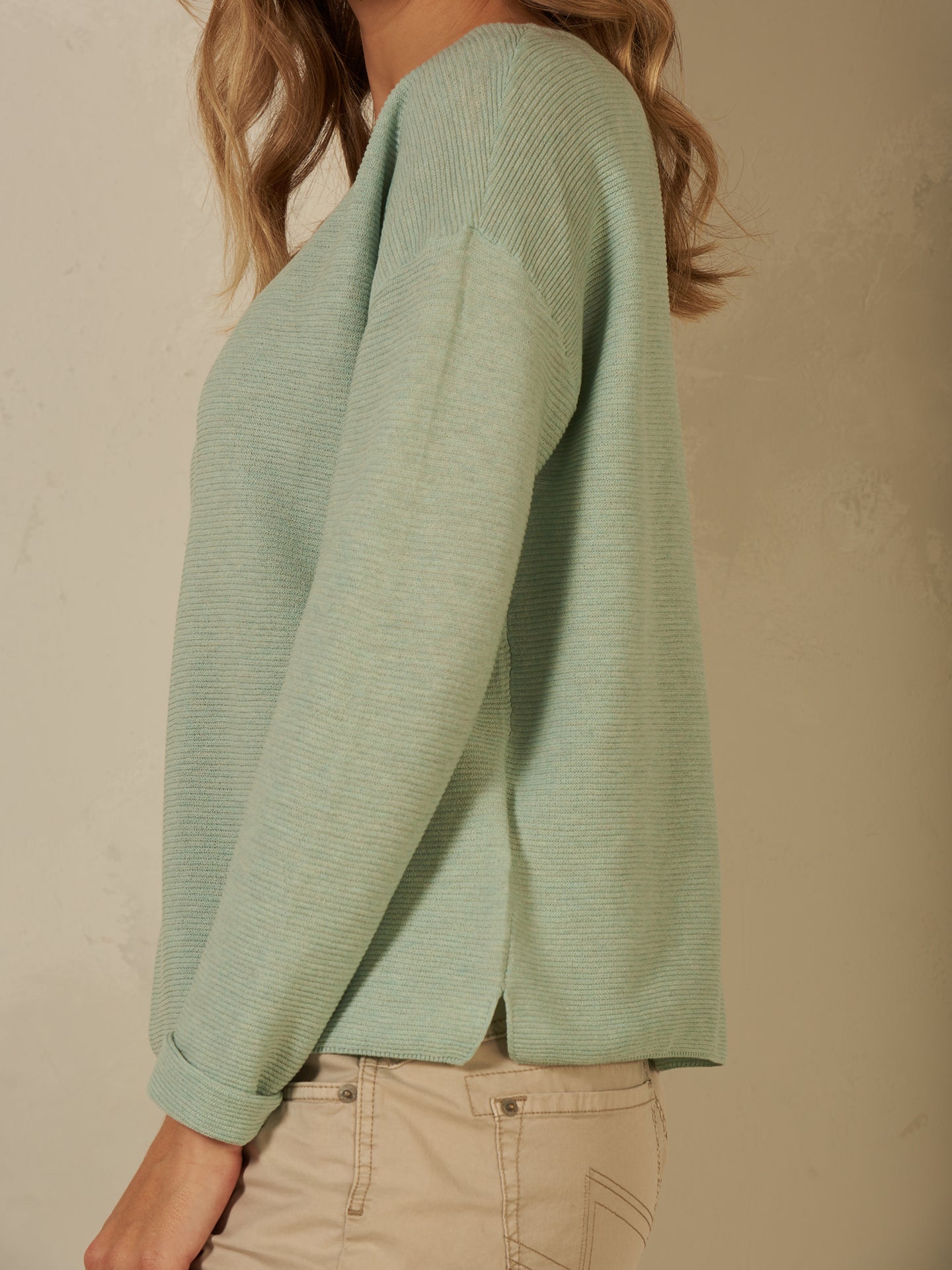 Maglione con scollo rotondo