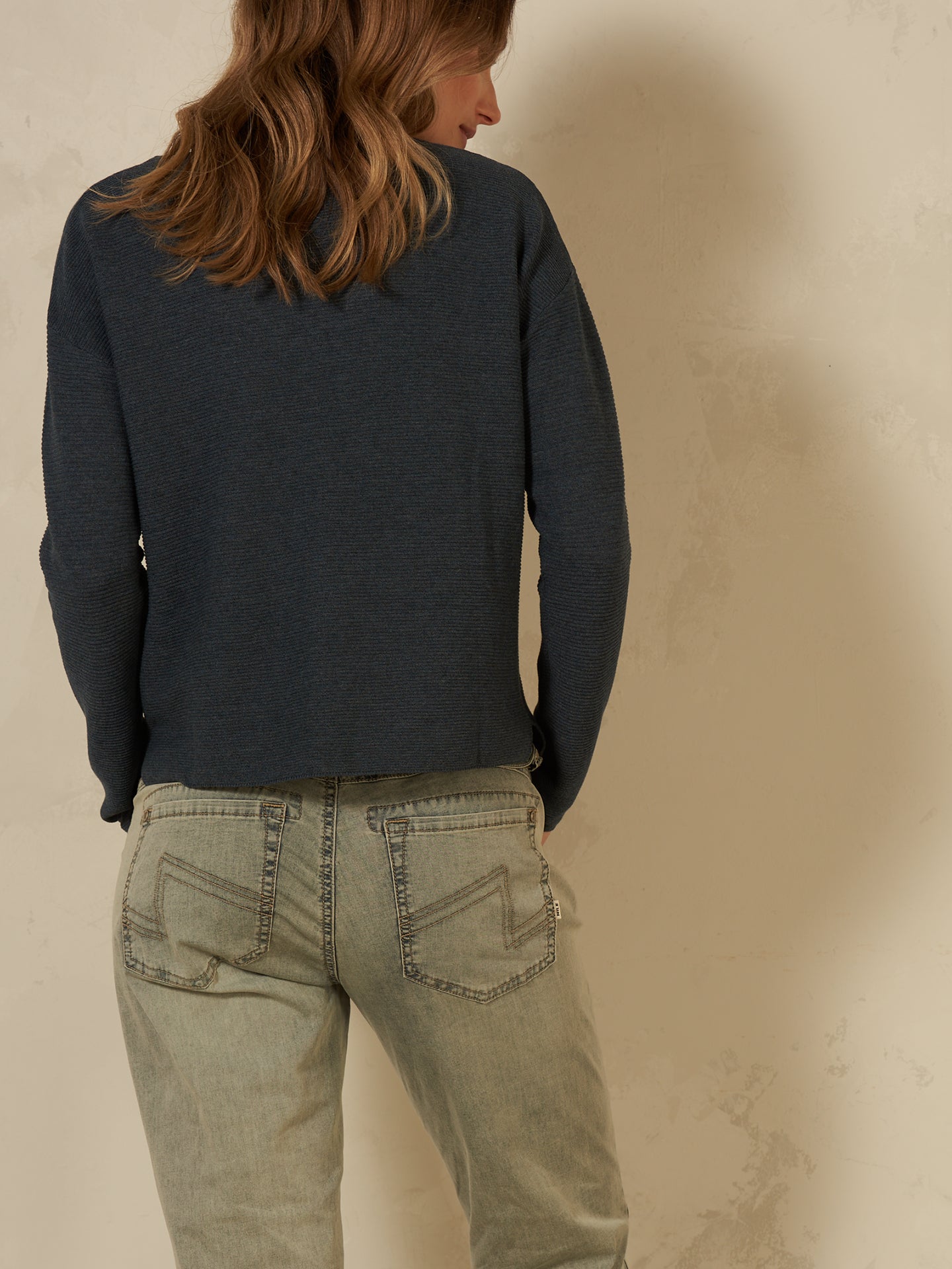 Maglione con scollo rotondo