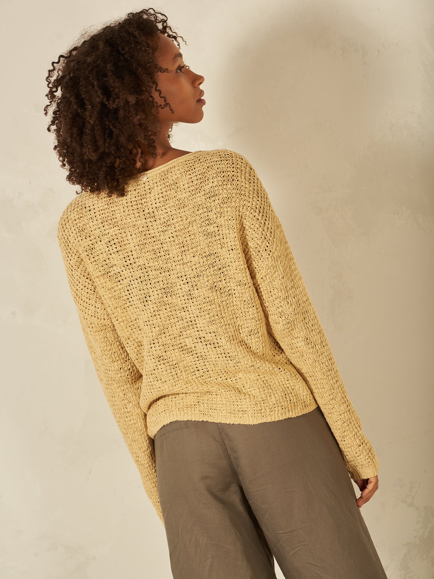 Maglione con scollo rotondo