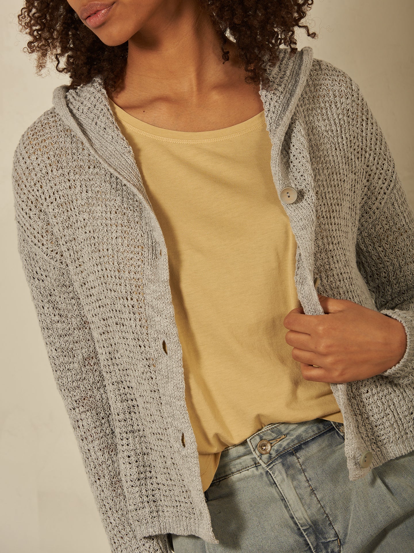 Strickjacke mit Kapuze