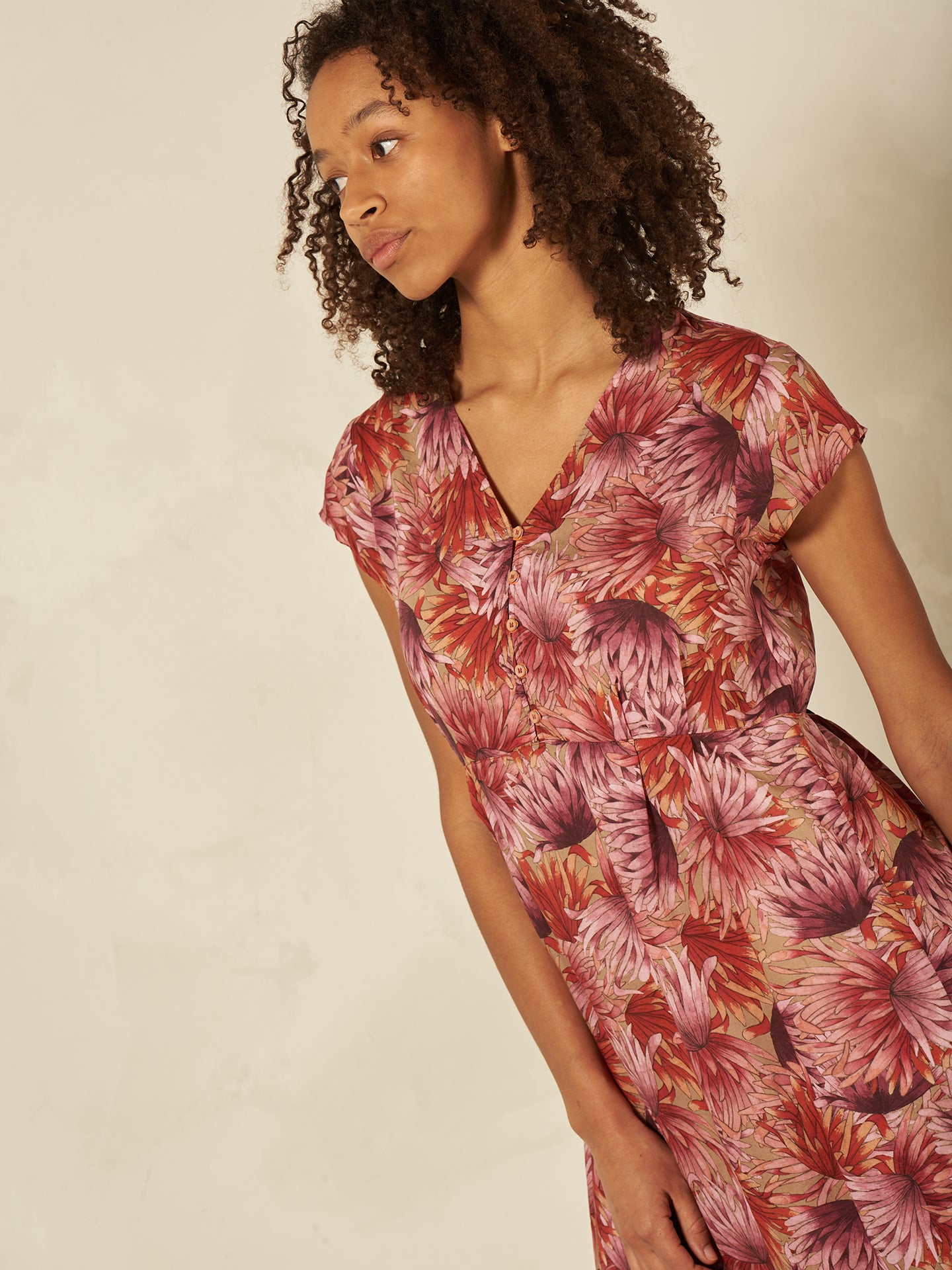 robe avec col en V