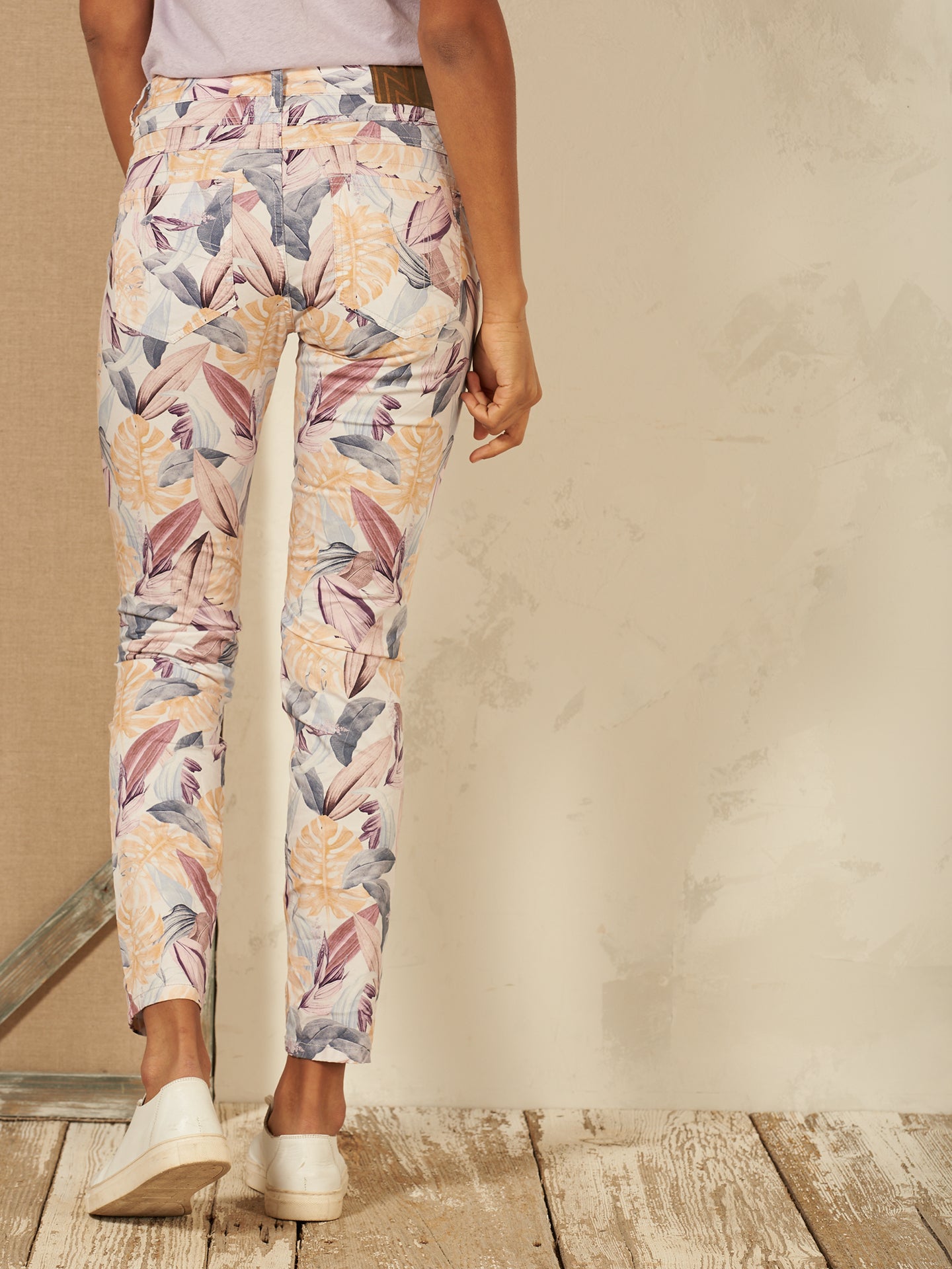 Pantaloni con stampa