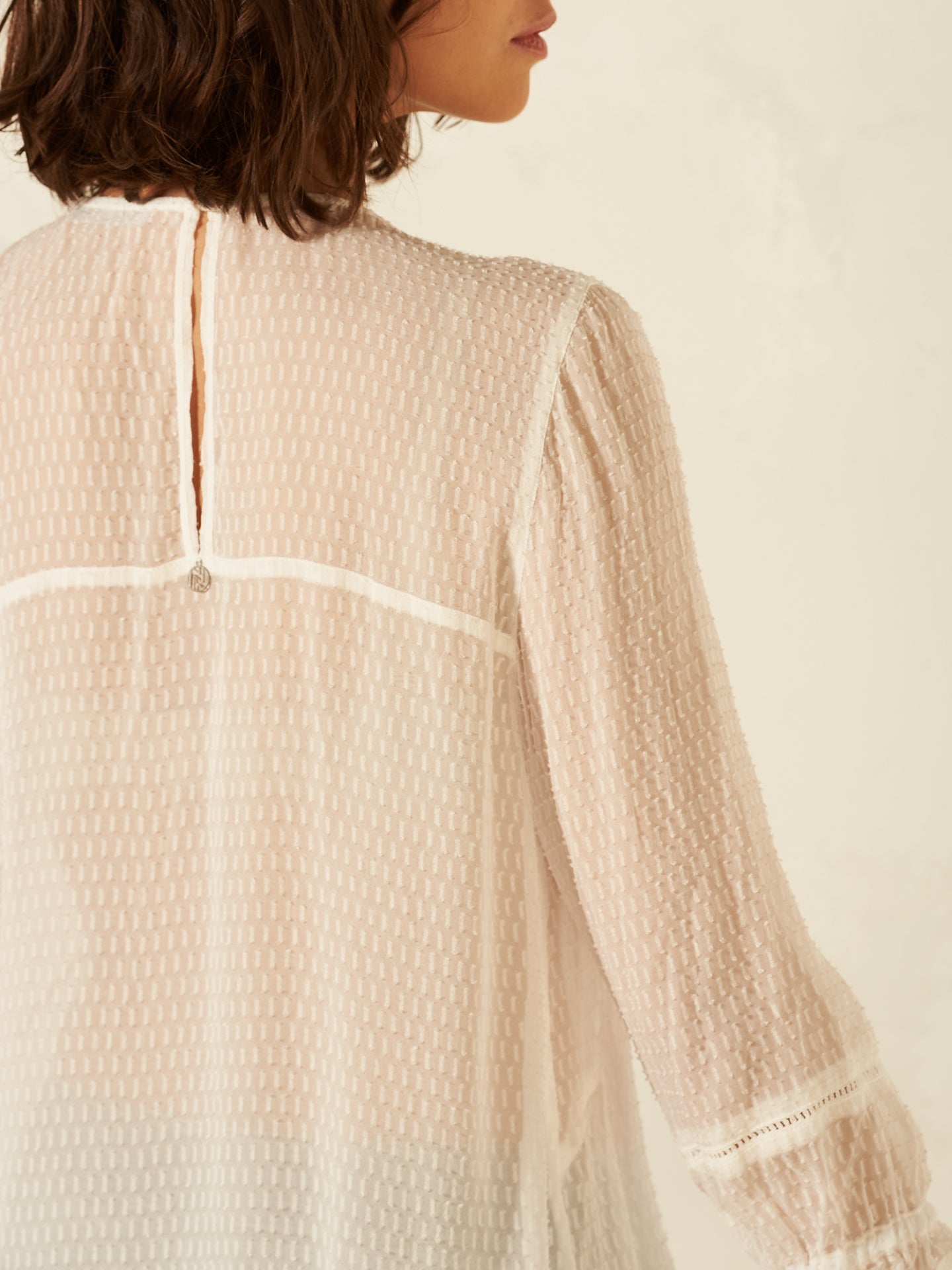 Bluse mit Häkeldetail