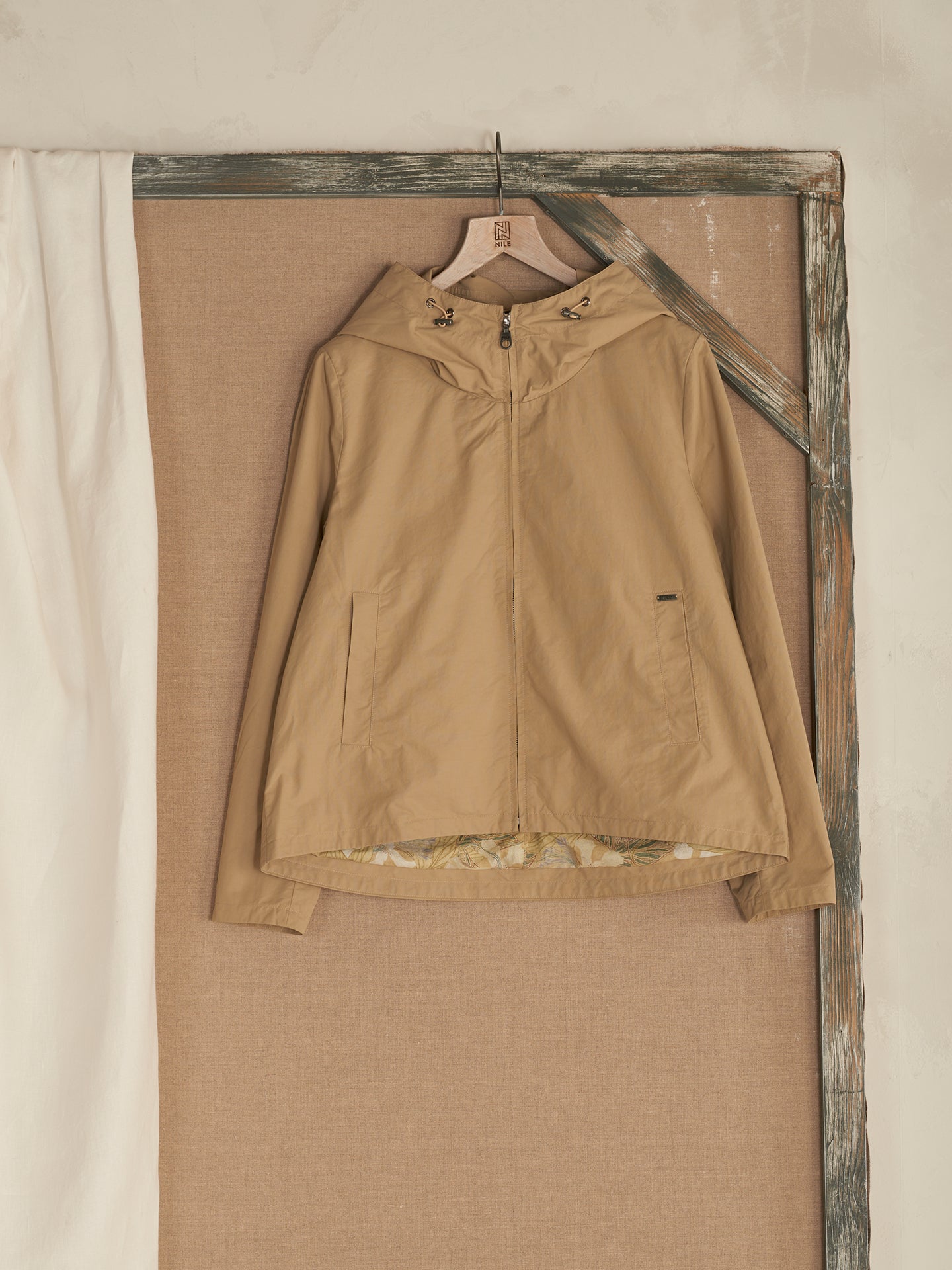 Jacke mit Kapuze