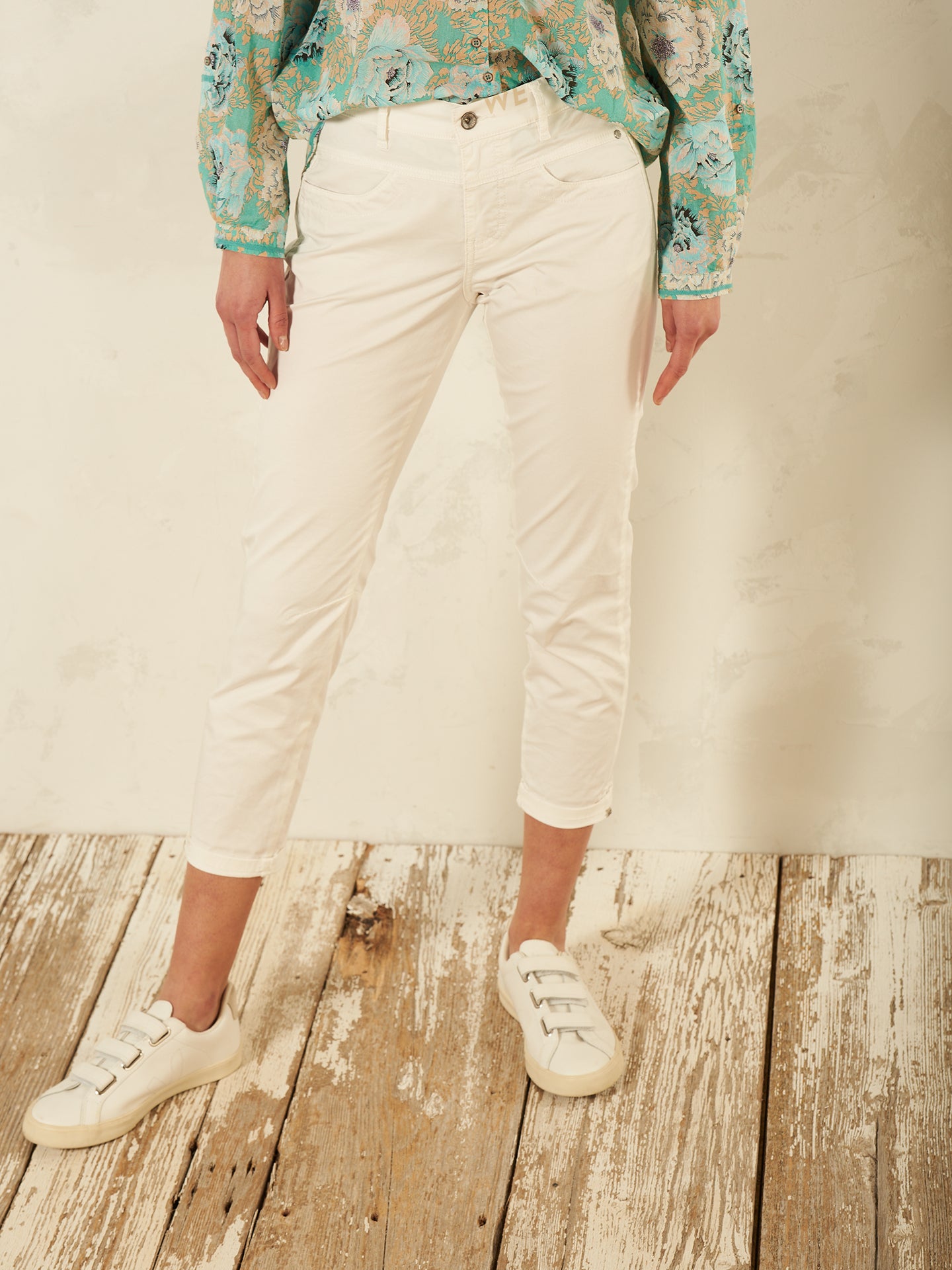 pantalon tapered