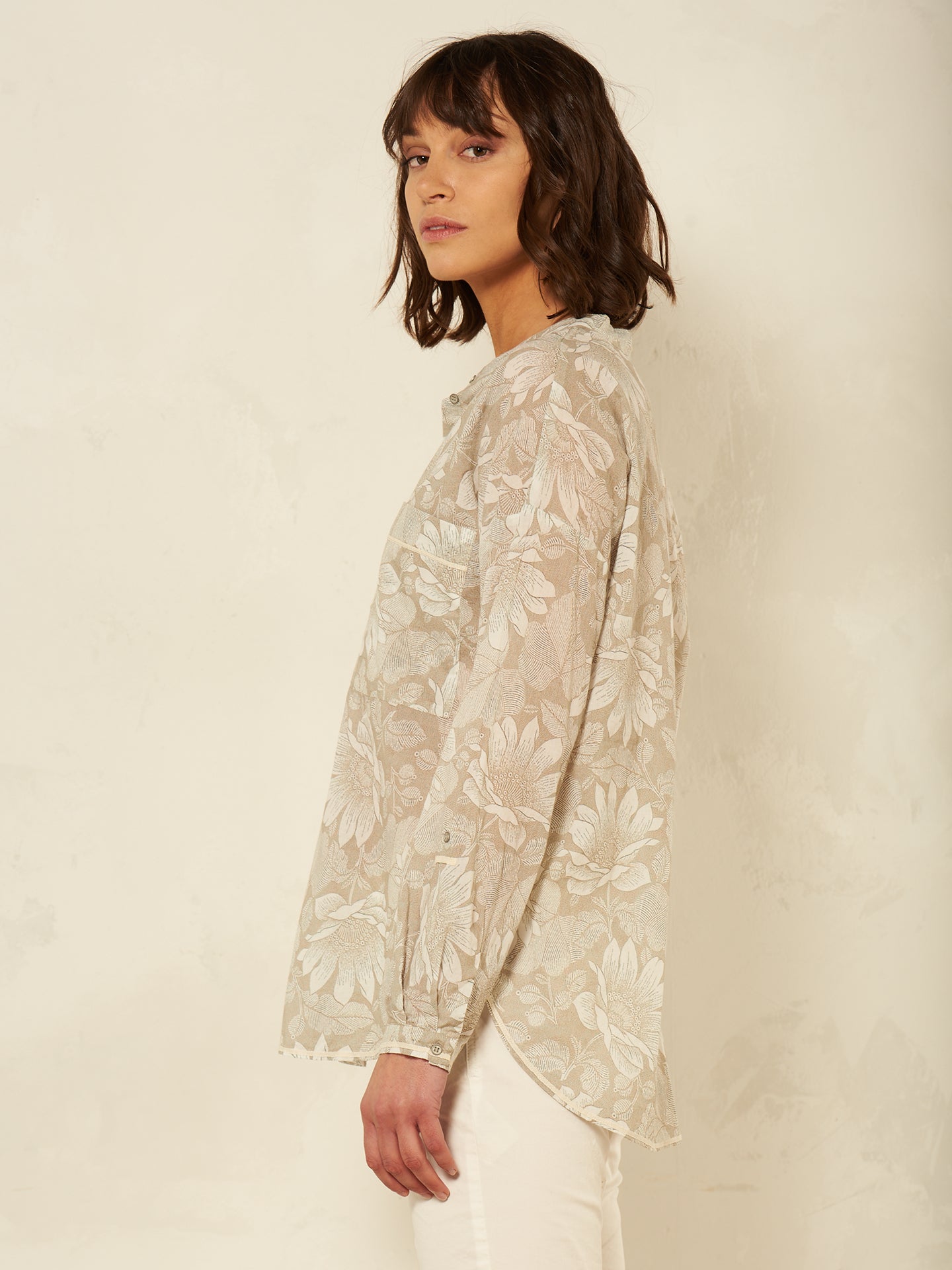 blouse avec patte de boutonnage
