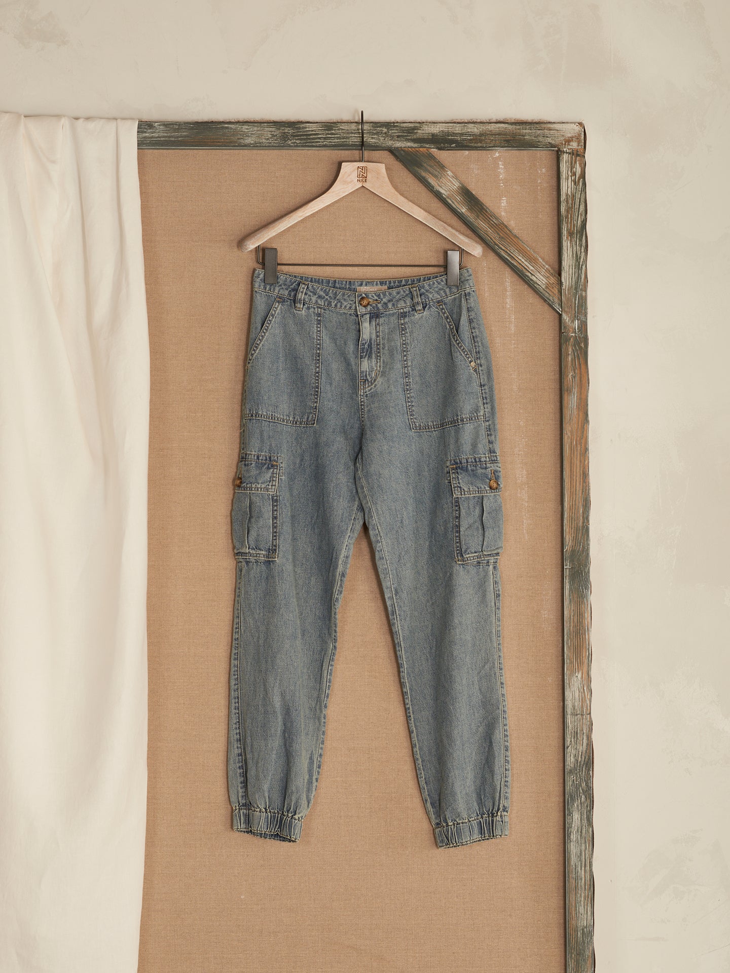 Hose Cargo