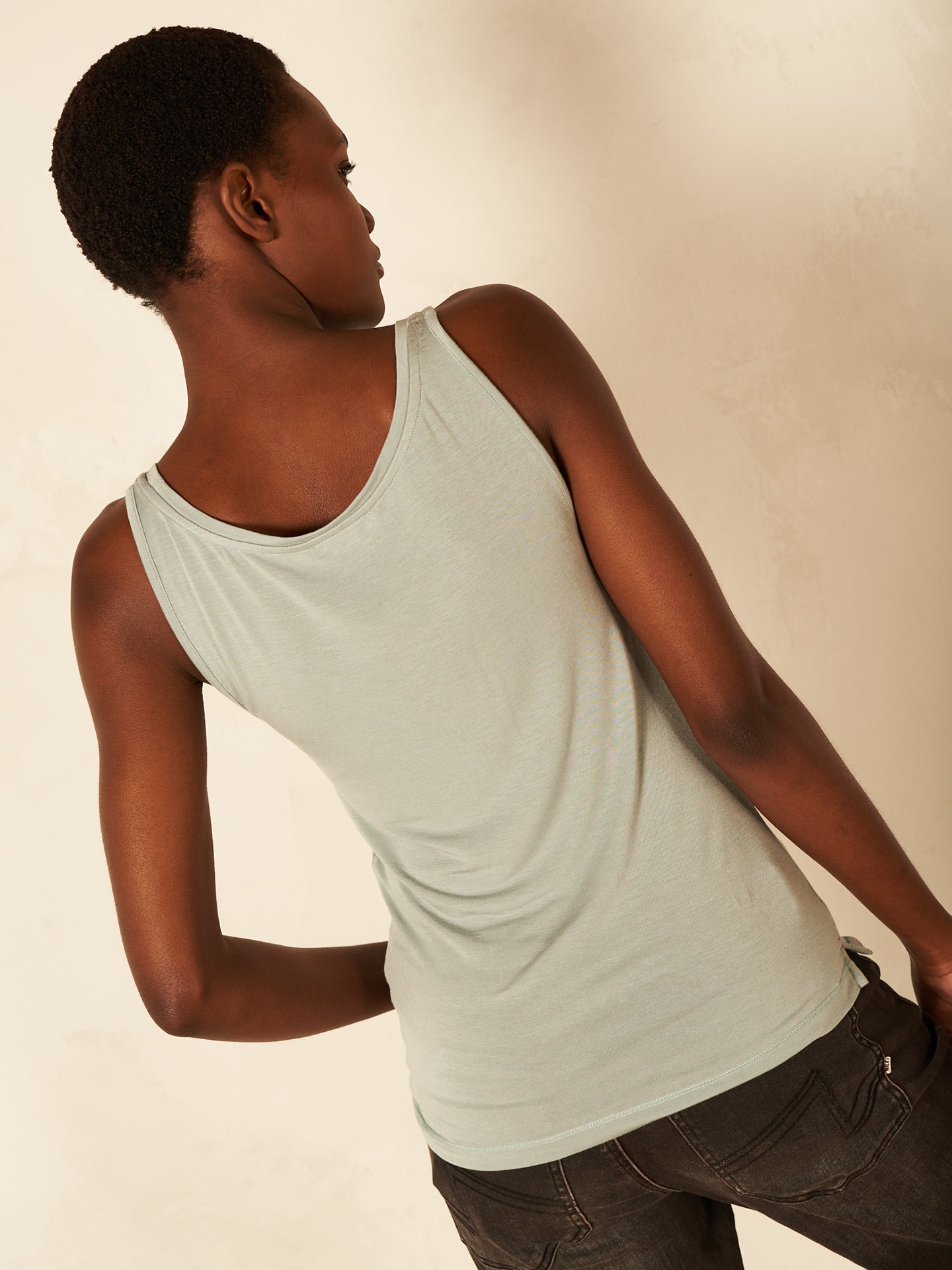 Top with wide straps
