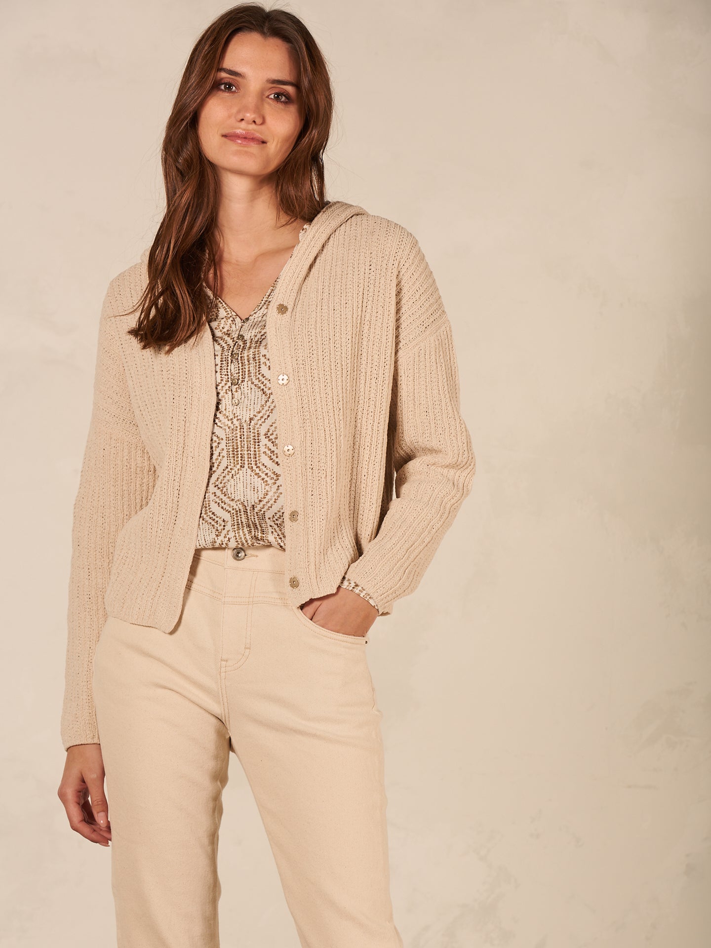 Strickjacke mit Kapuze