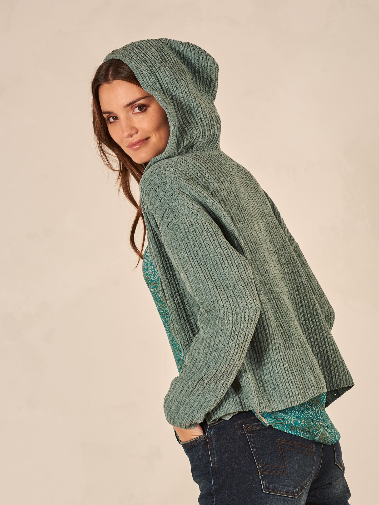 Strickjacke mit Kapuze