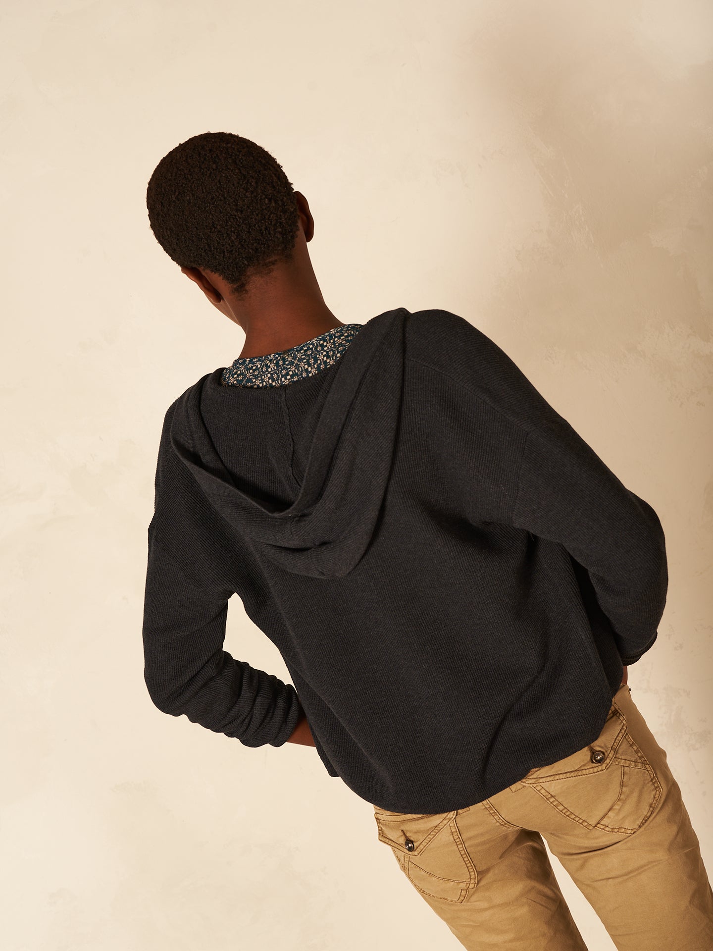 Strickjacke mit Kapuze