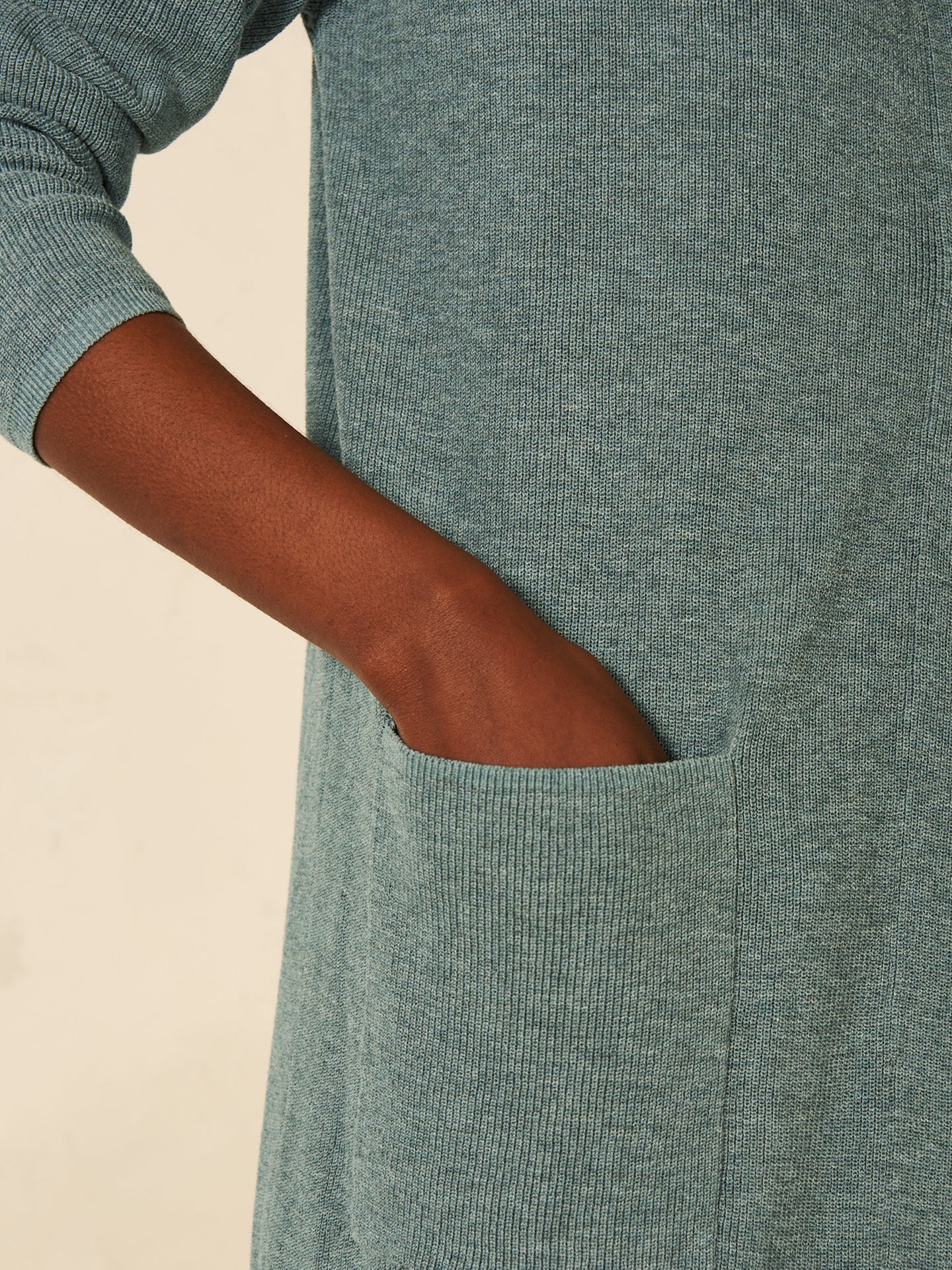 Strickjacke mit Kapuze