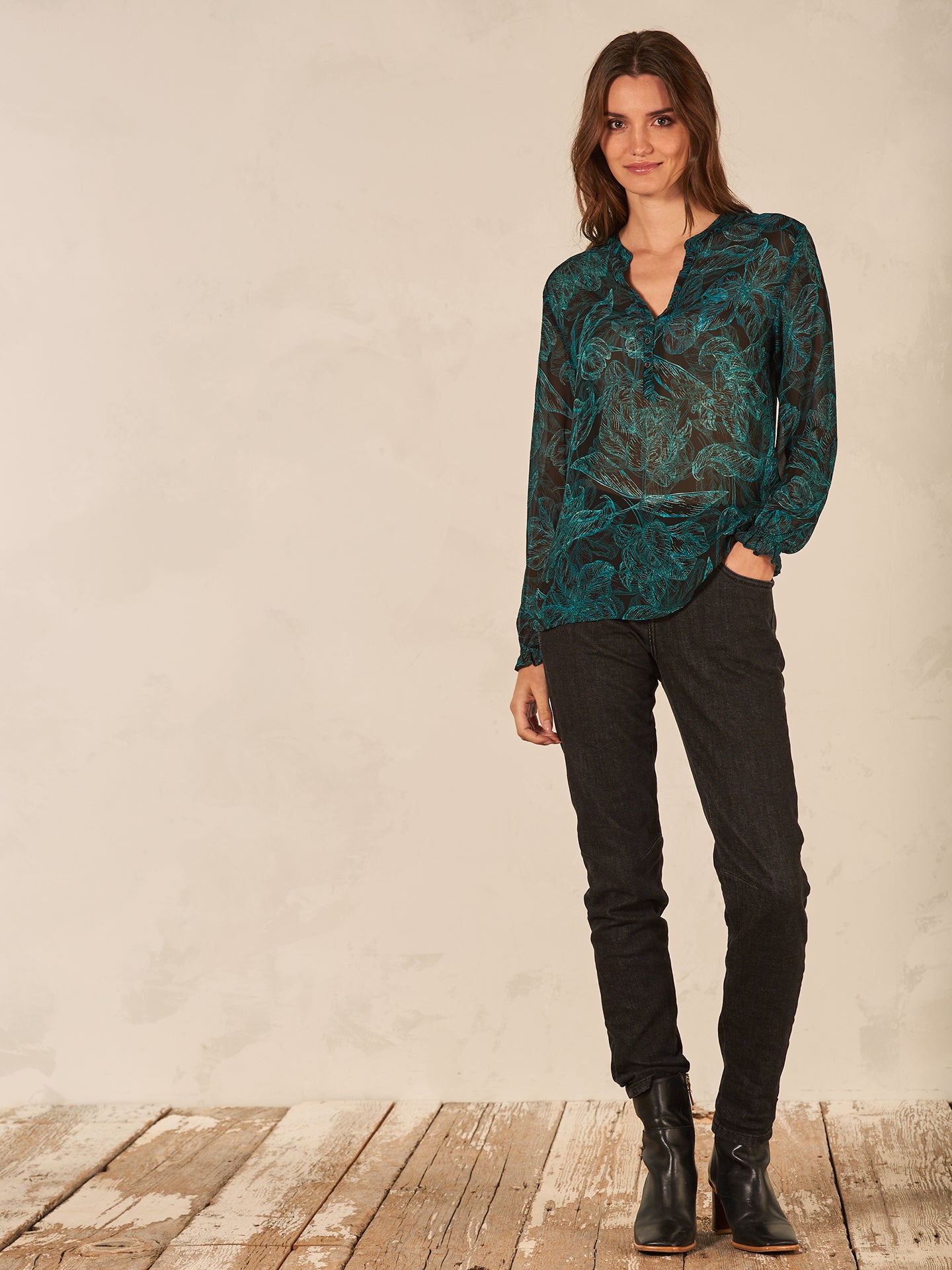 blouse avec patte de boutonnage