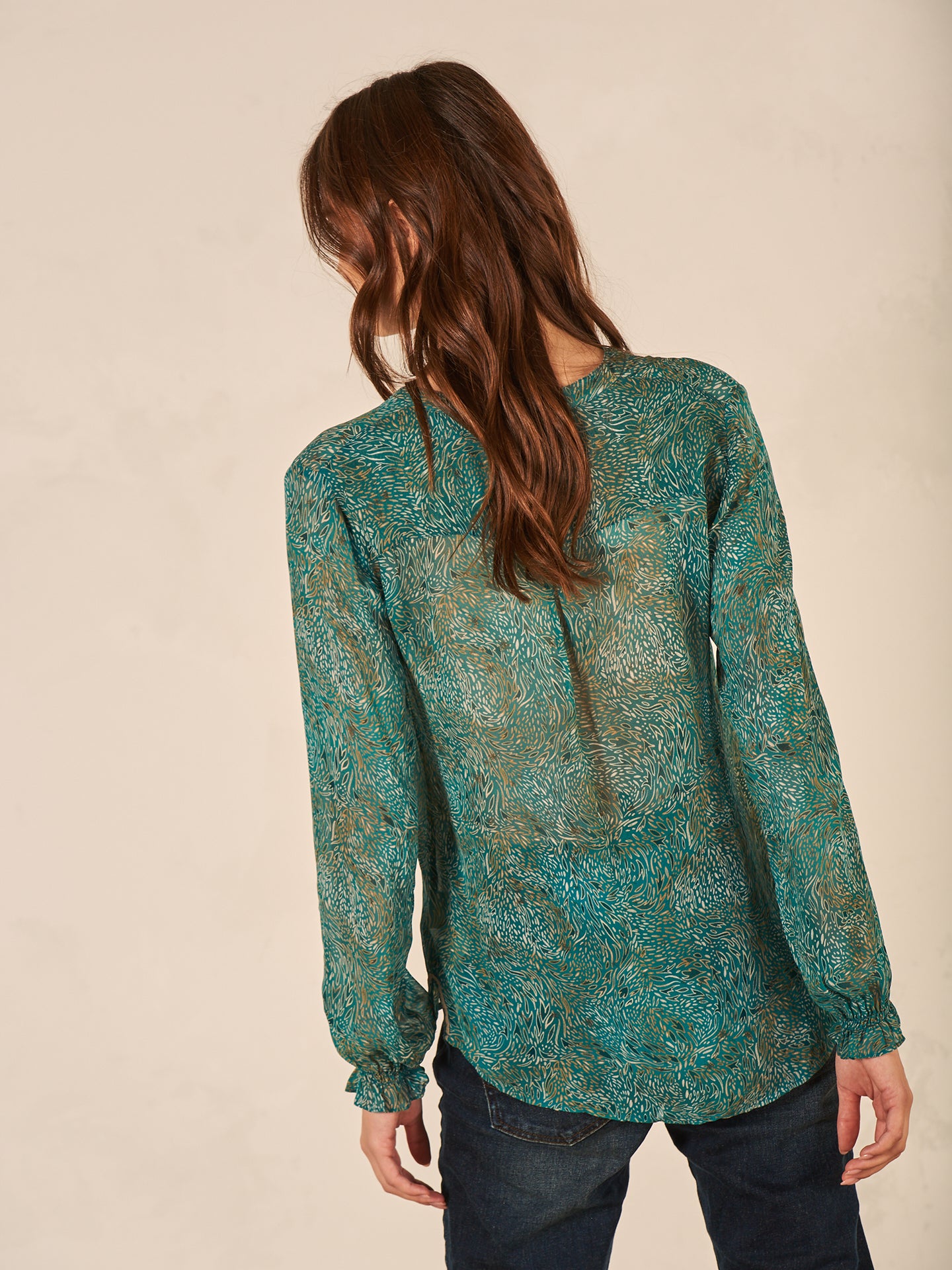 blouse avec patte de boutonnage