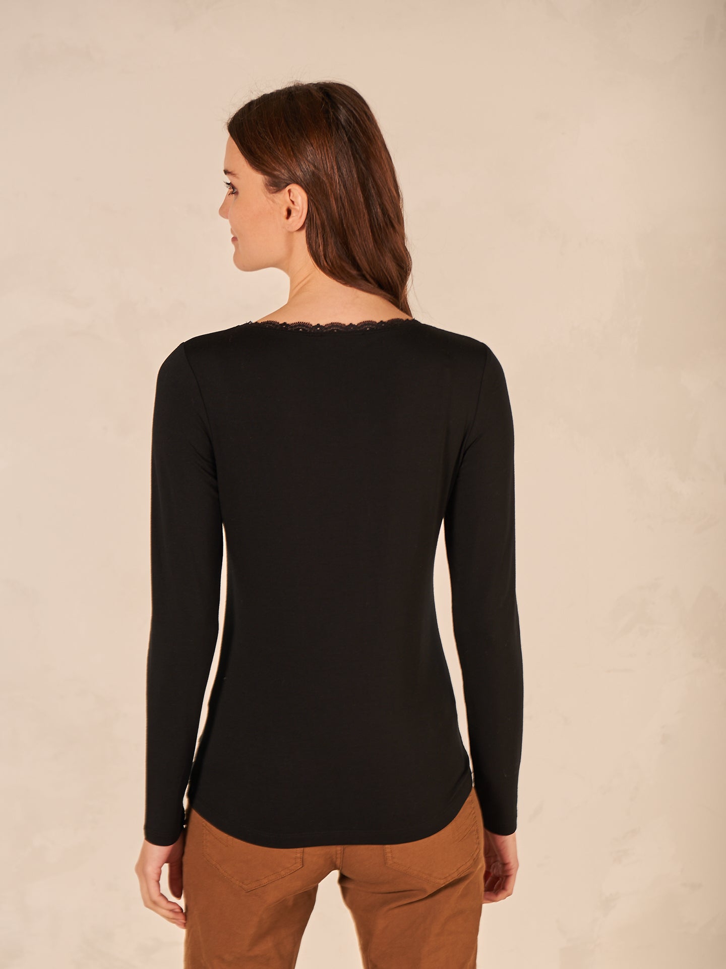 Long-sleeved shirt