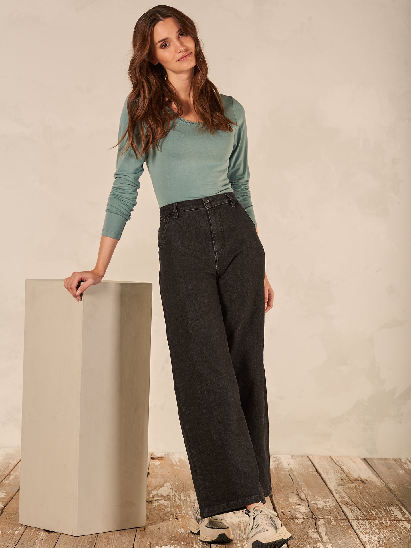 Long-sleeved shirt