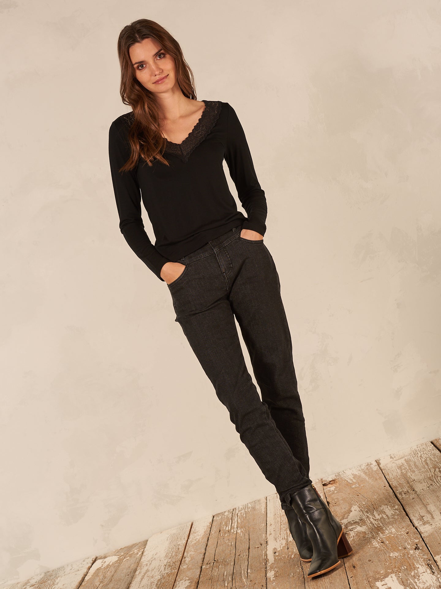 Long-sleeved shirt