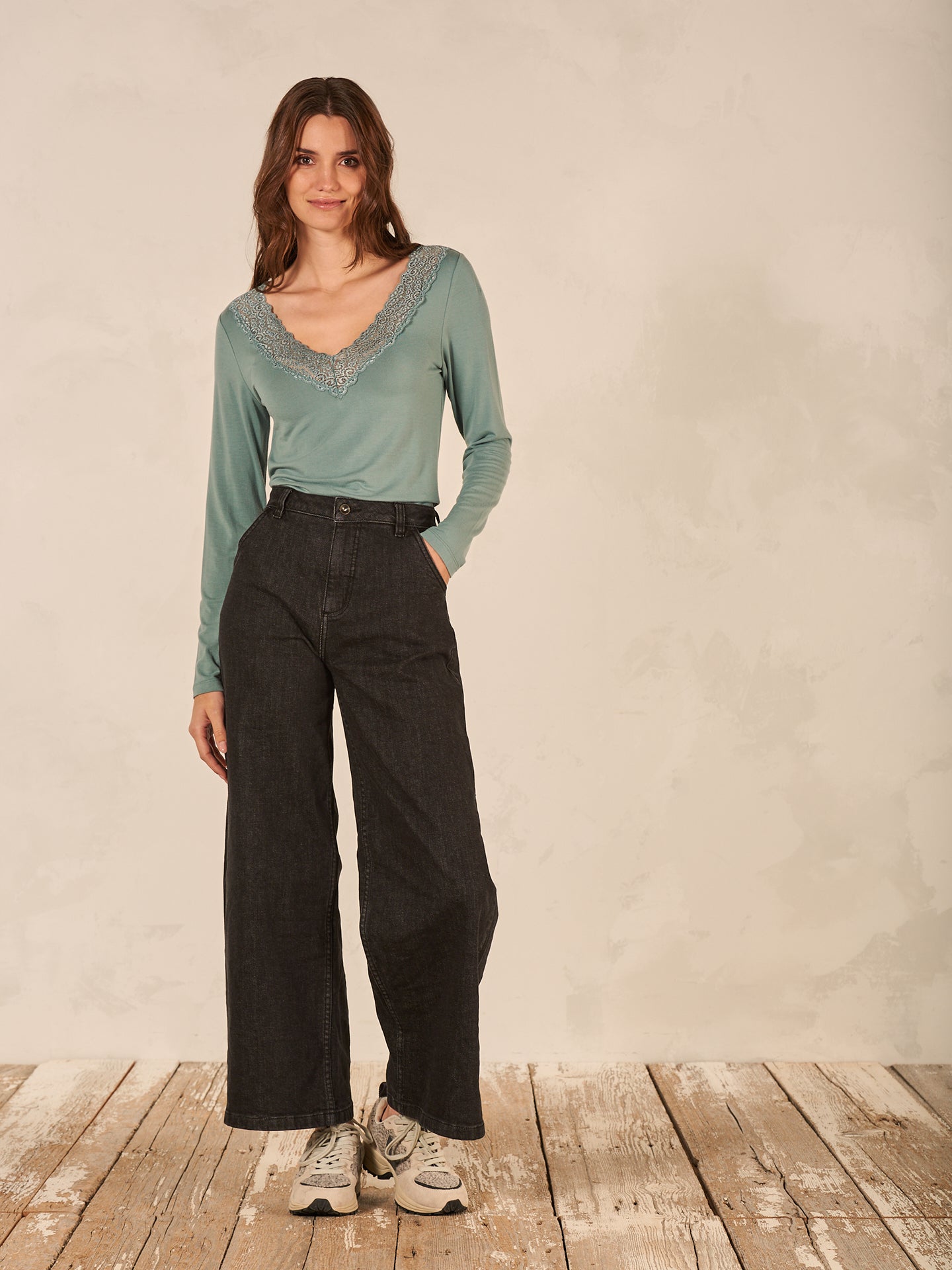 Long-sleeved shirt