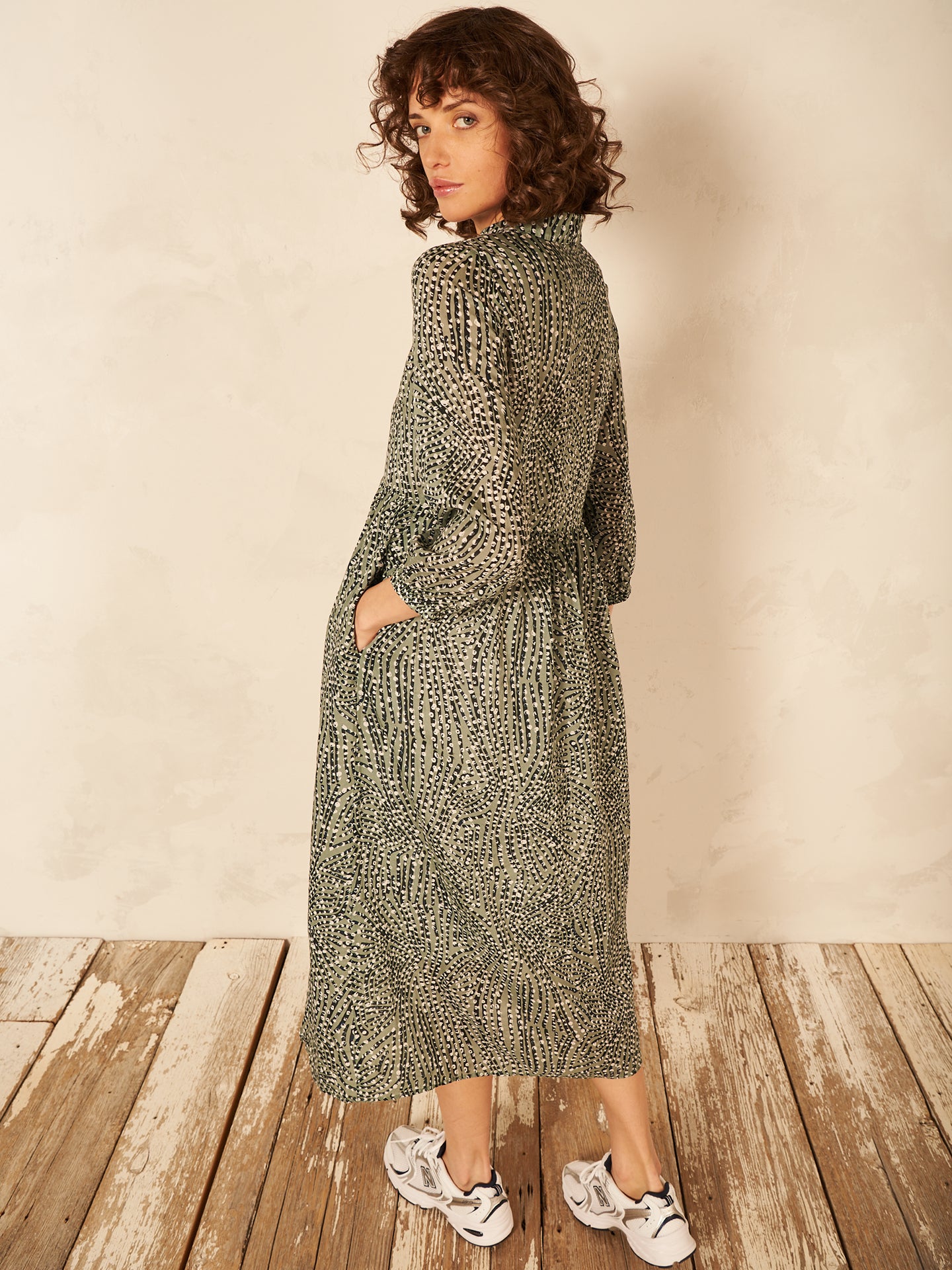 Kleid mit Kragen