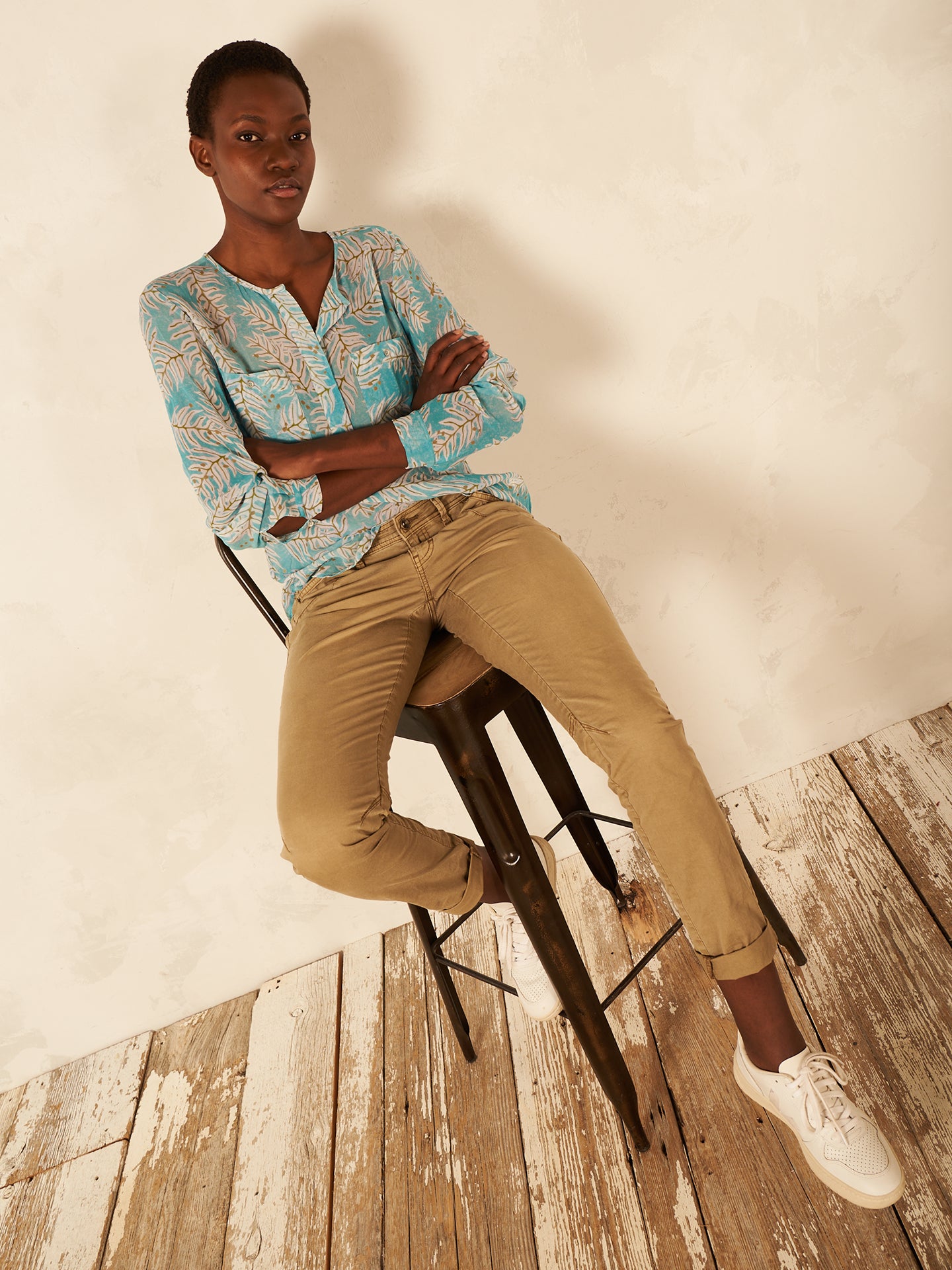 blouse avec patte de boutonnage