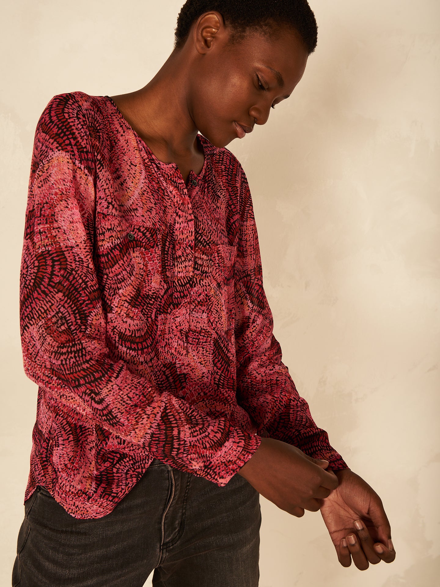 blouse avec patte de boutonnage