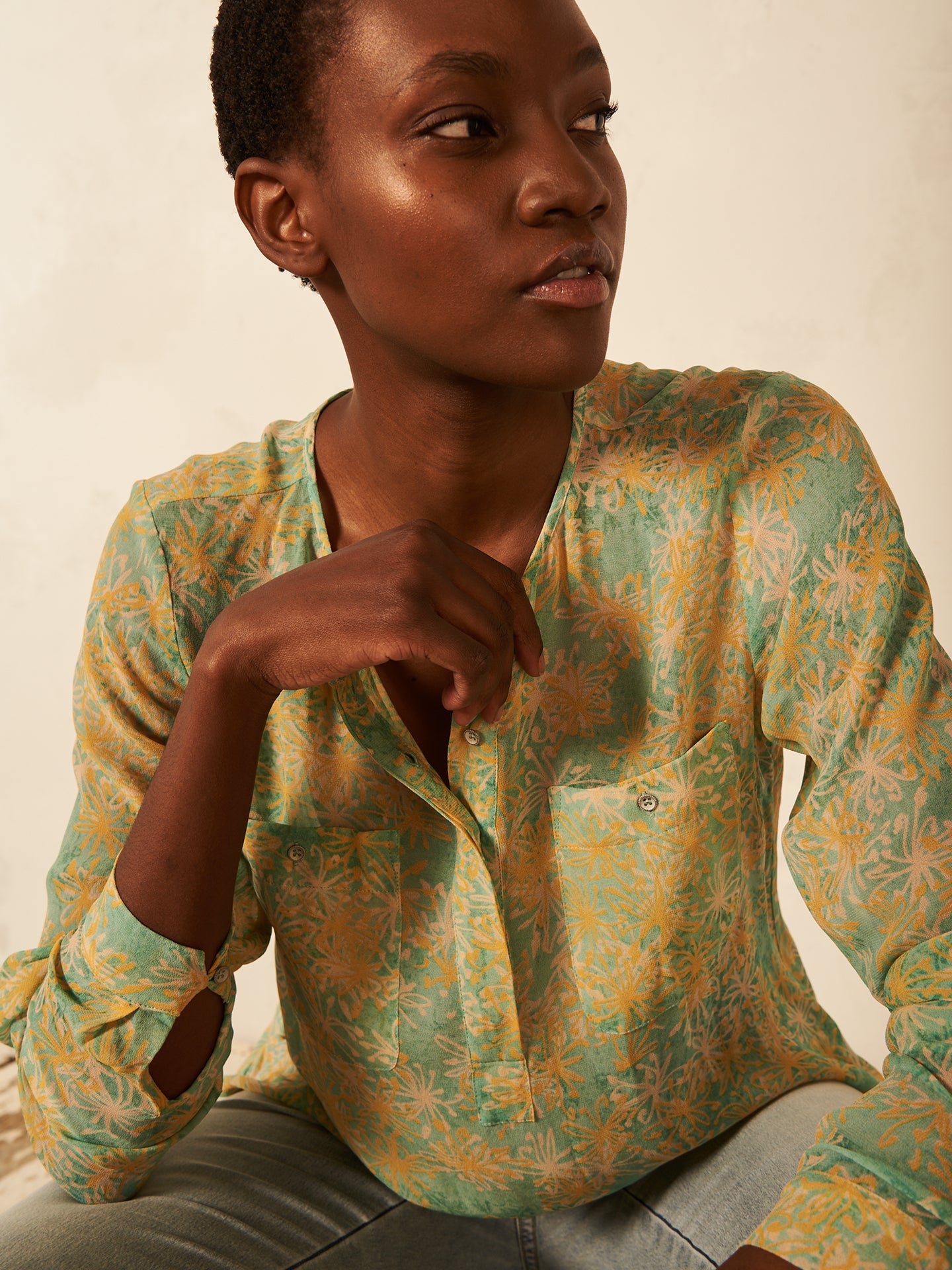 blouse avec patte de boutonnage