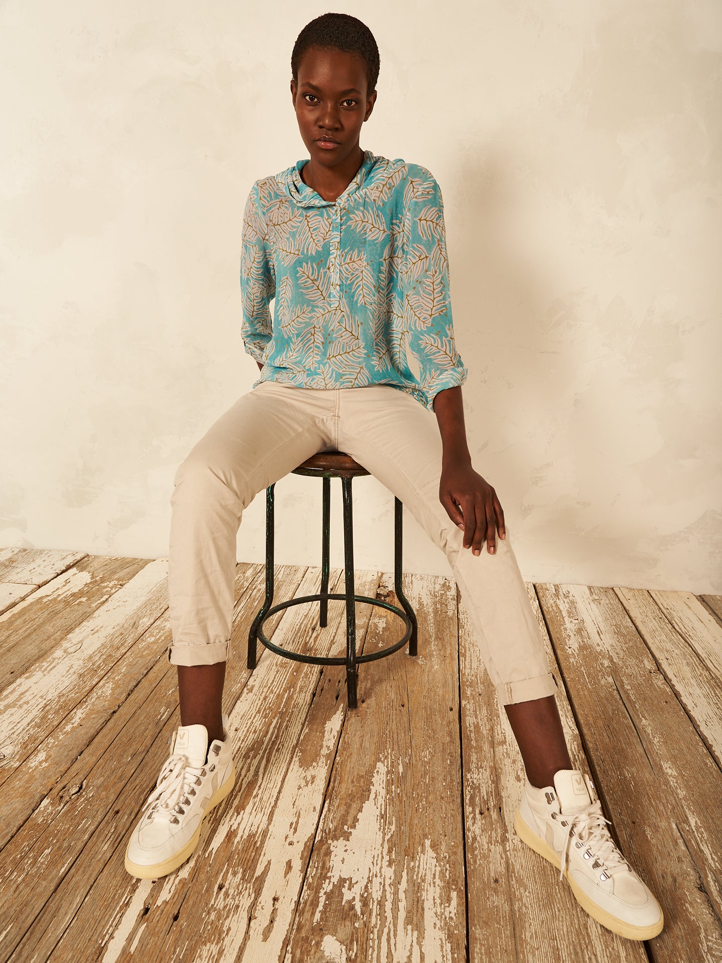 Bluse mit Kapuze