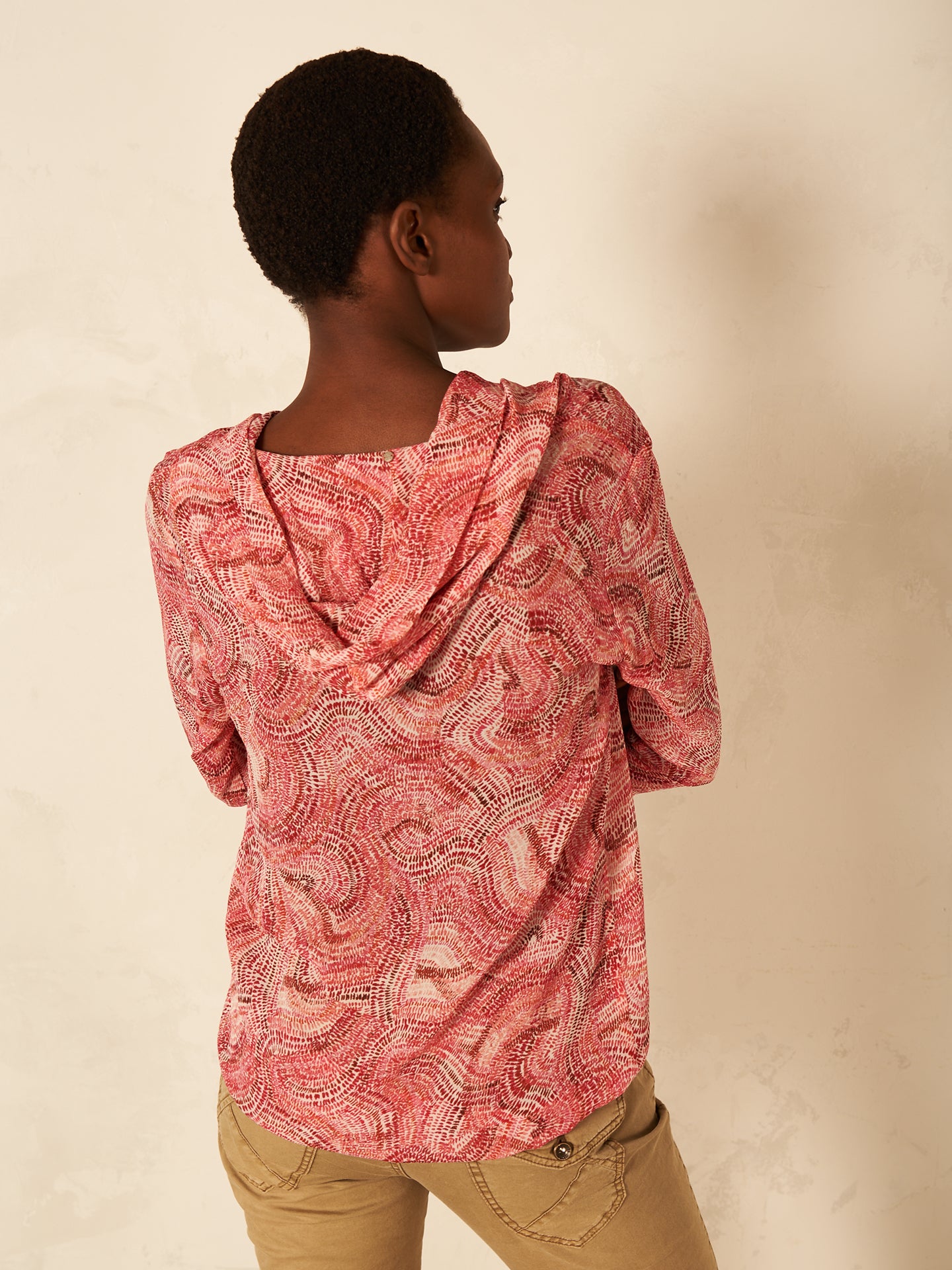 Bluse mit Kapuze