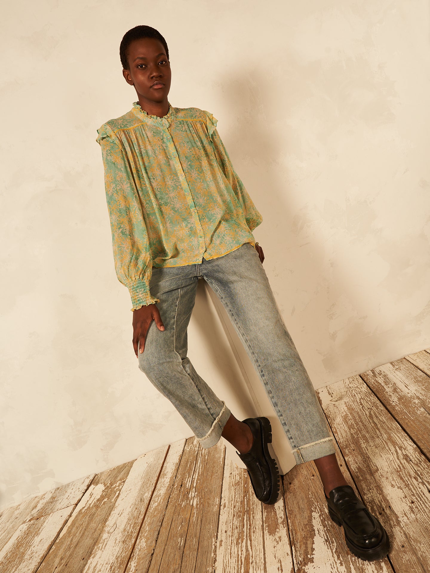 blouse avec détails à volants