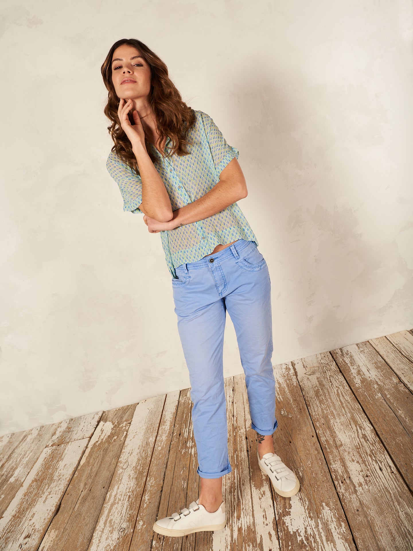Bluse mit Stehkragen
