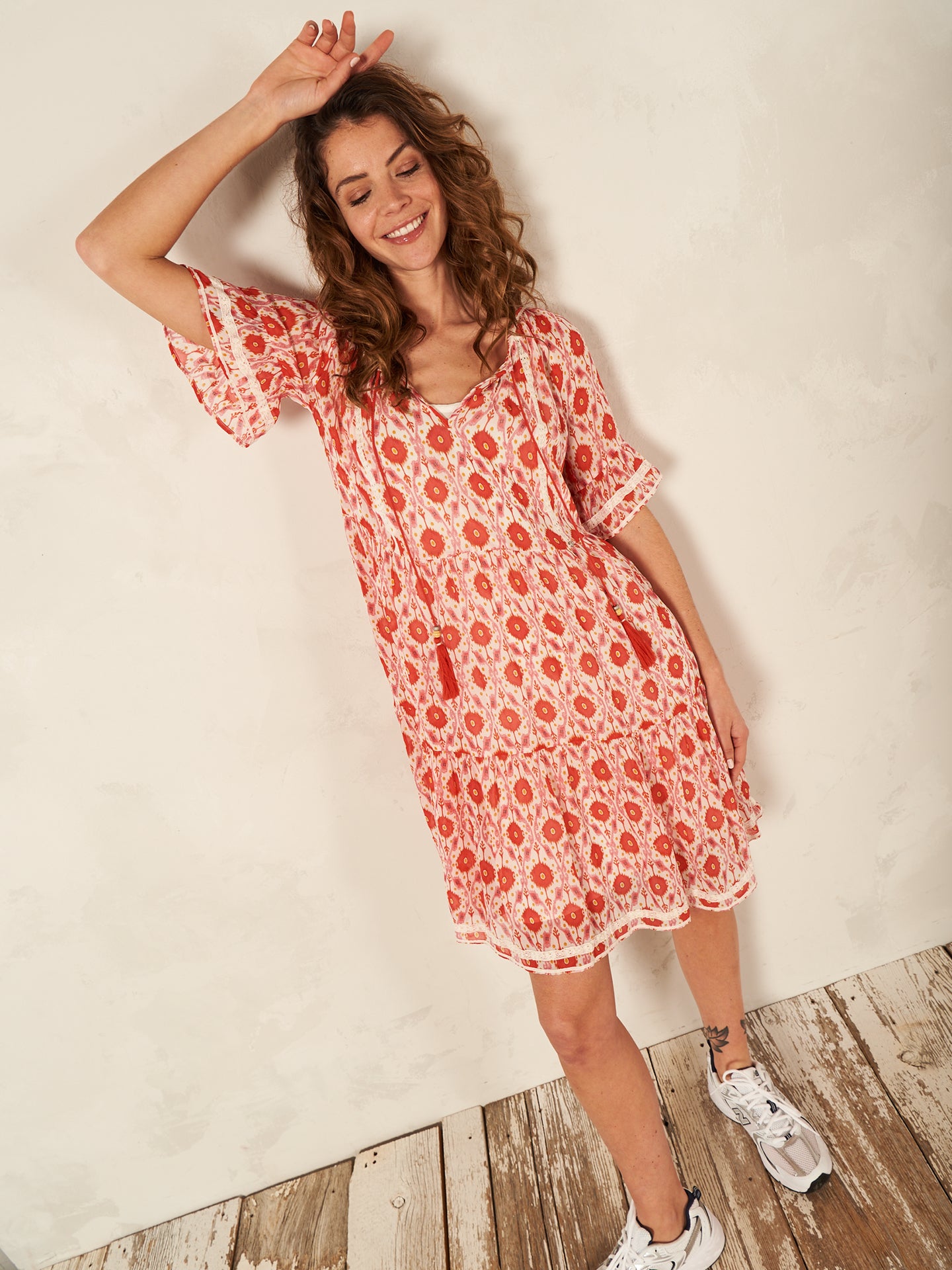 Kleid mit Volant