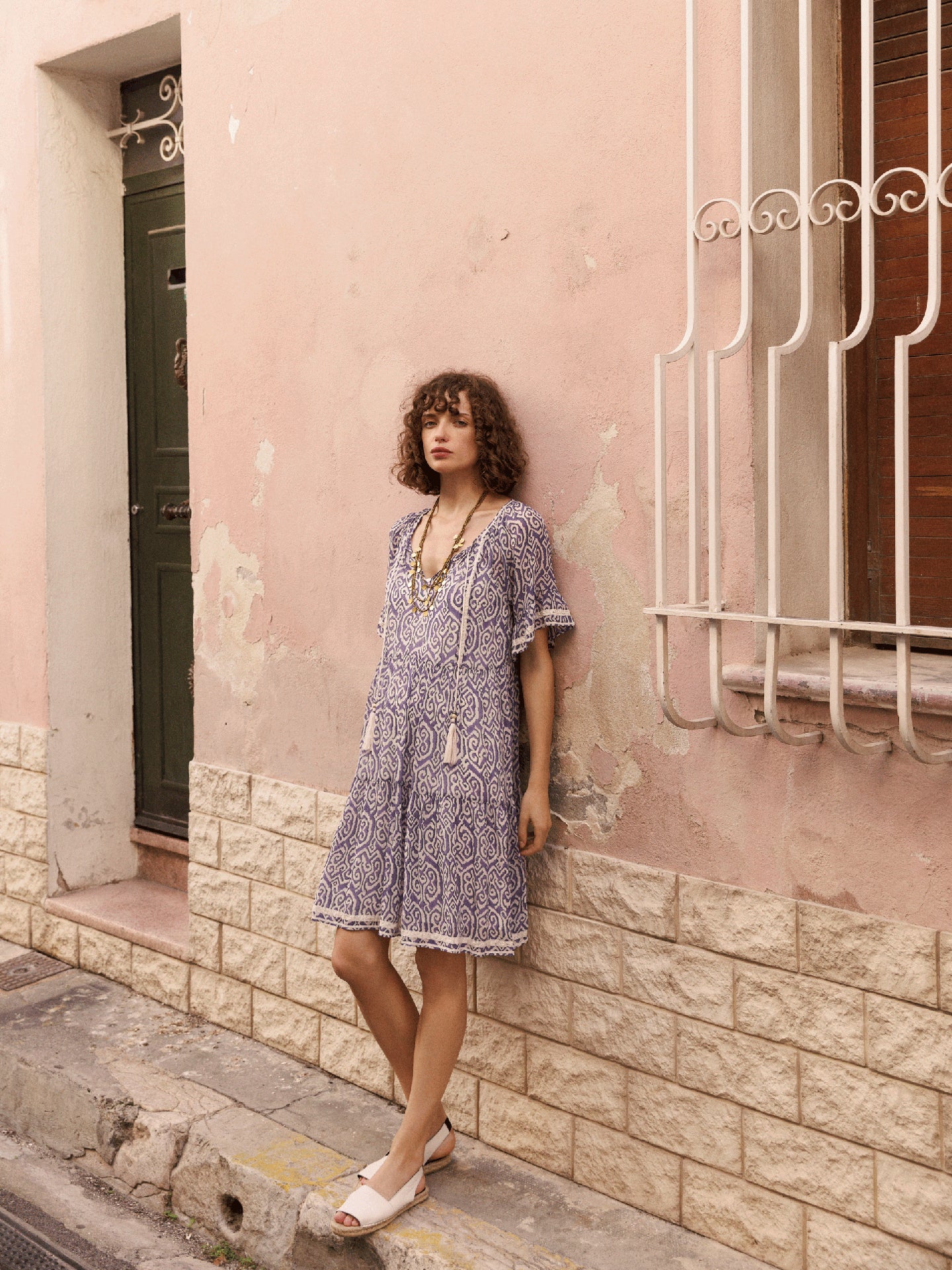 Kleid mit Volant