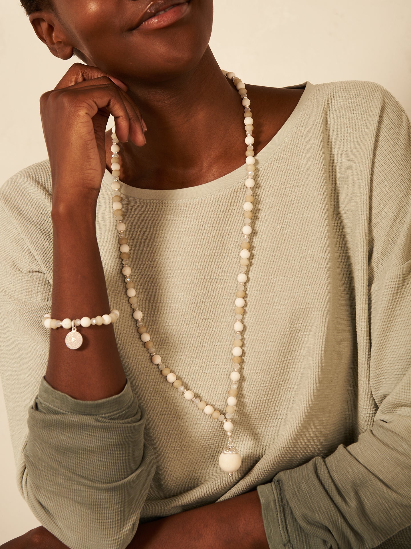 collier avec pendentif