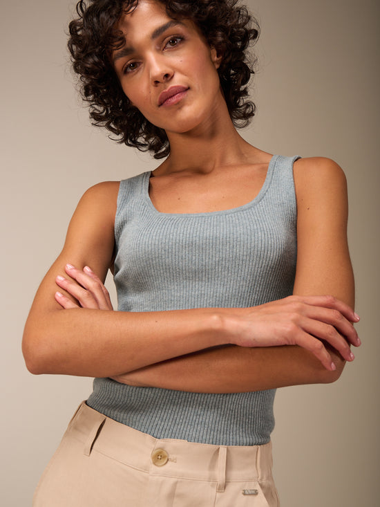 Knit top